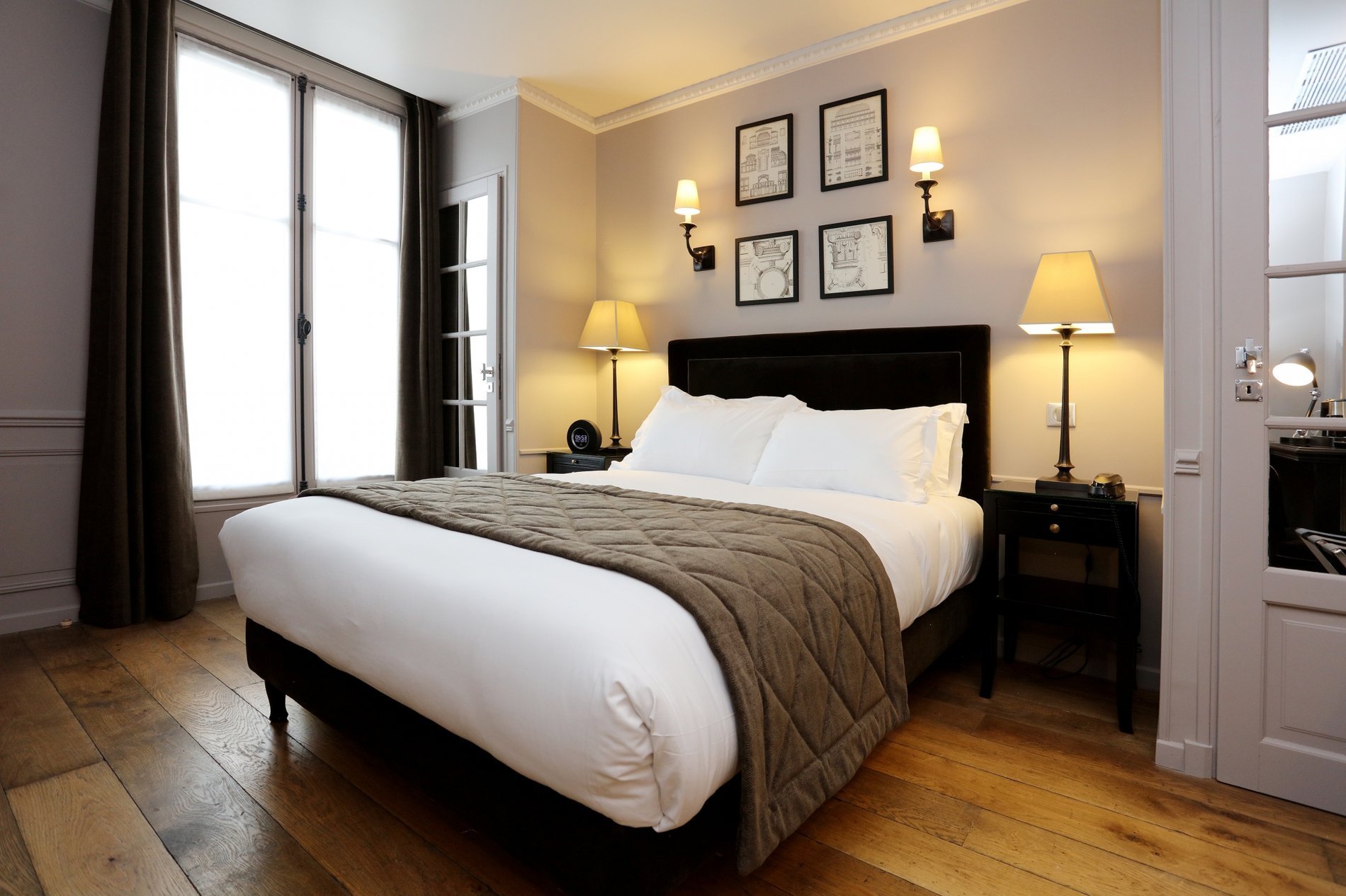 boutique hotel paris 9 - standard room hotel saint louis pigalle