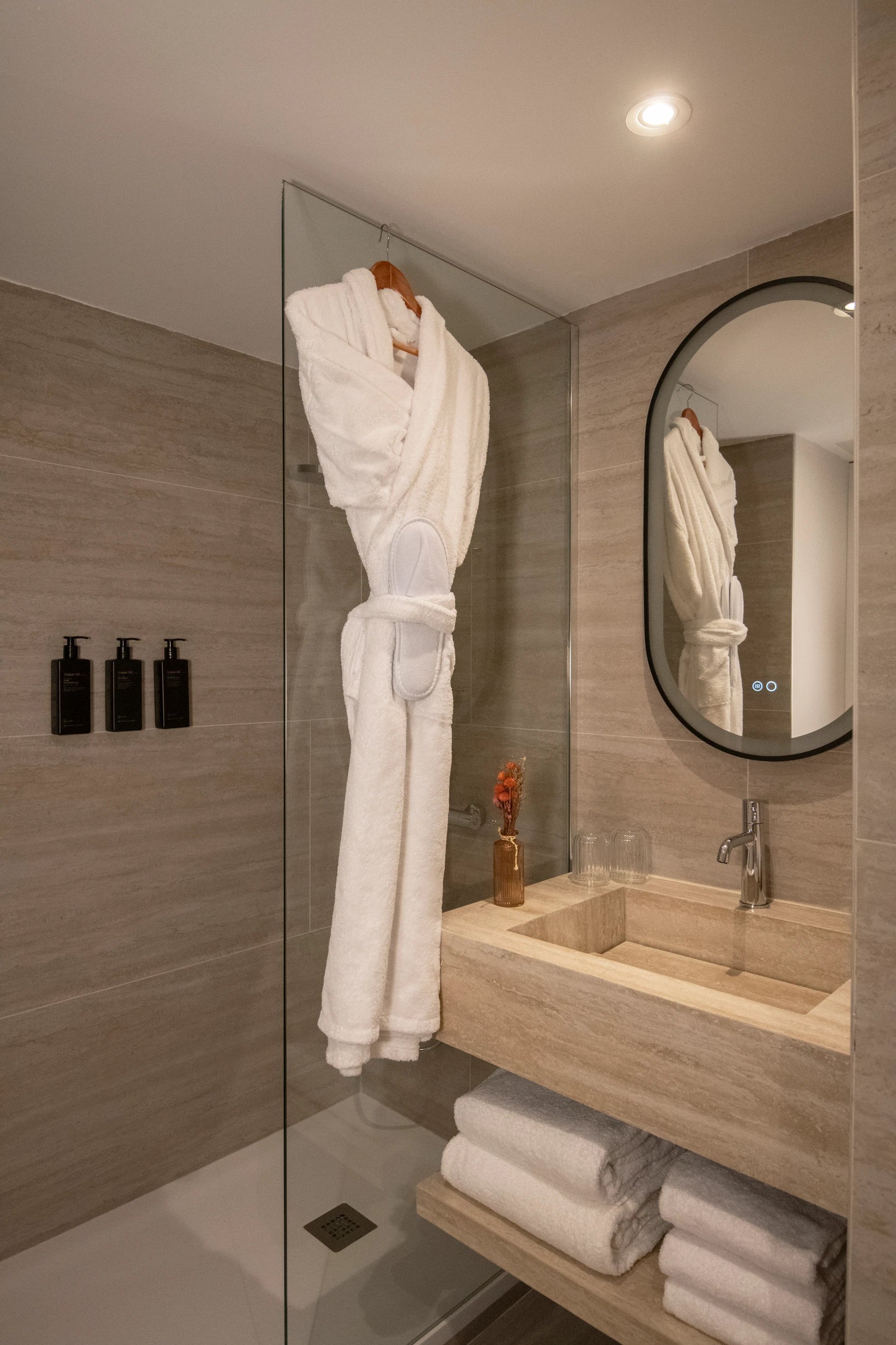 c6aeceb9-e45e-4955-a965-abe910668ebd