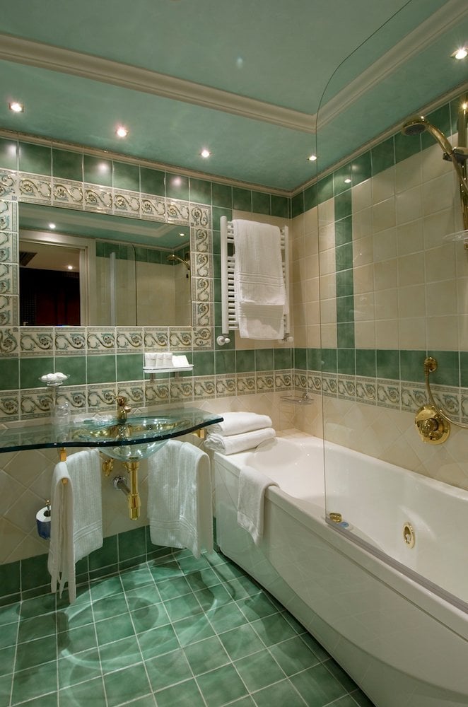 c7563efc-9eec-48c7-ae66-dda76daa0ade