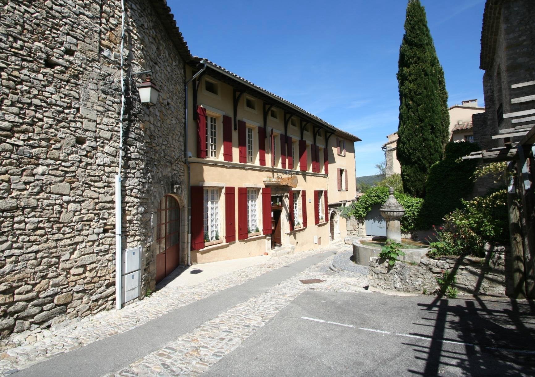 vue de Vaison la Romaine en hiver