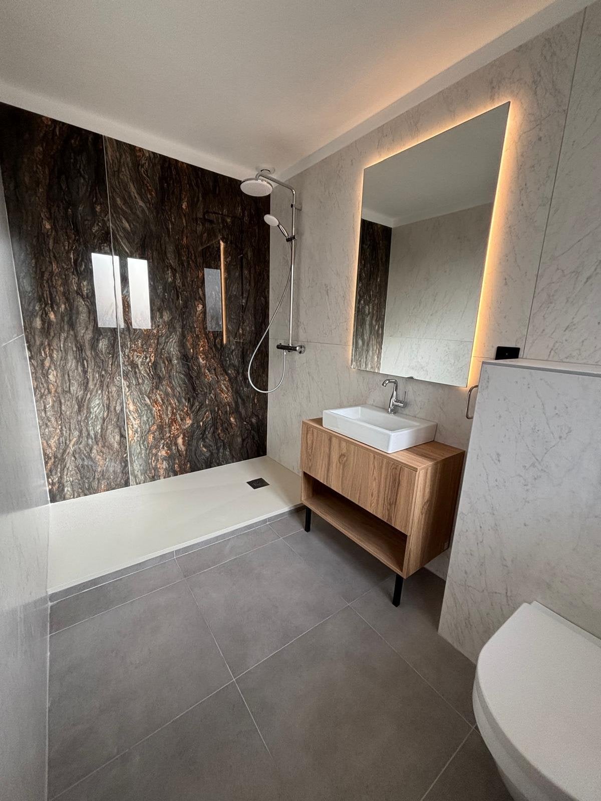 c88fdcd2-7fd9-4db8-96f1-14f17ab66a59