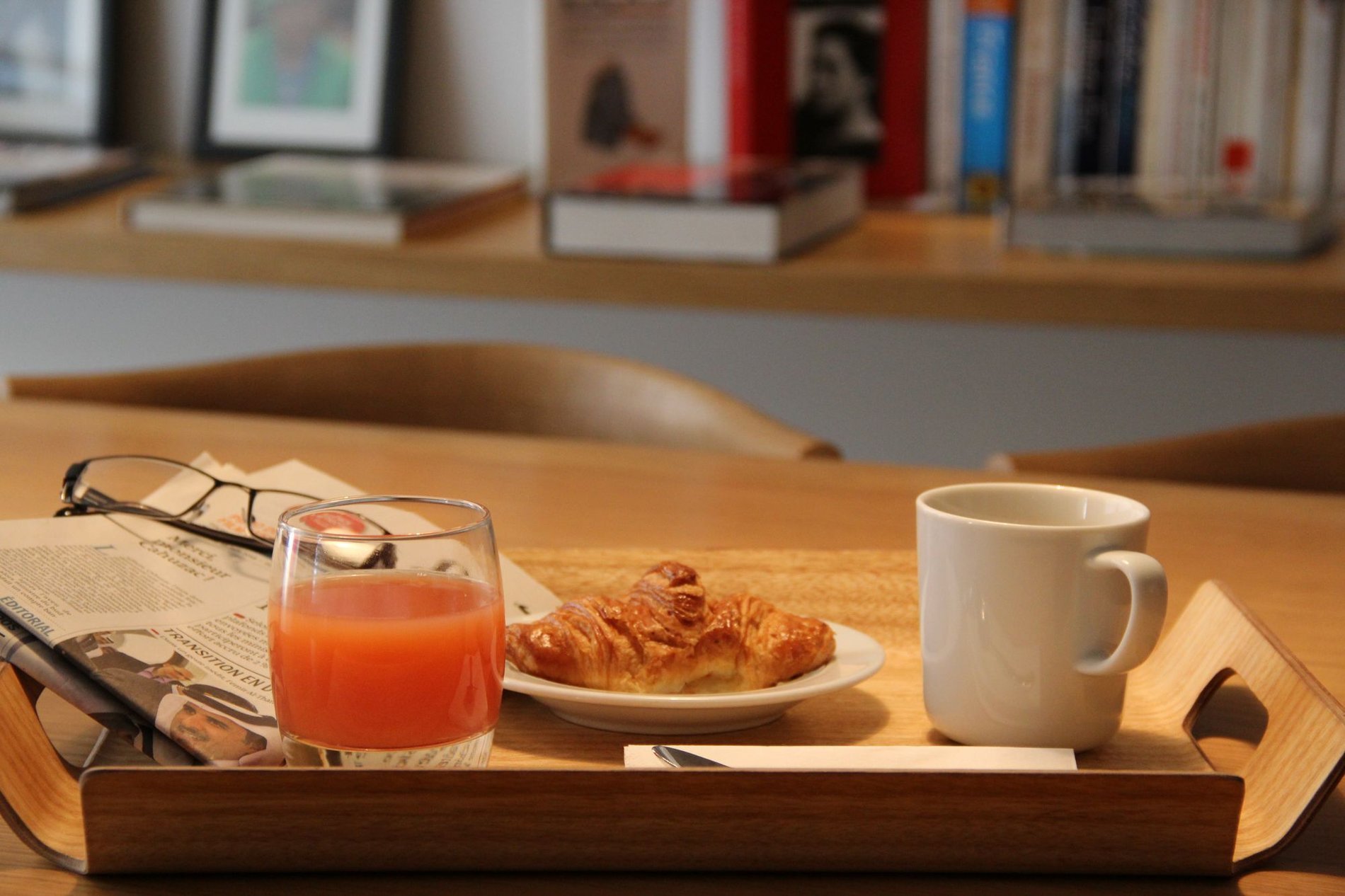 9 hotel opera paris petit dejeuner express 1