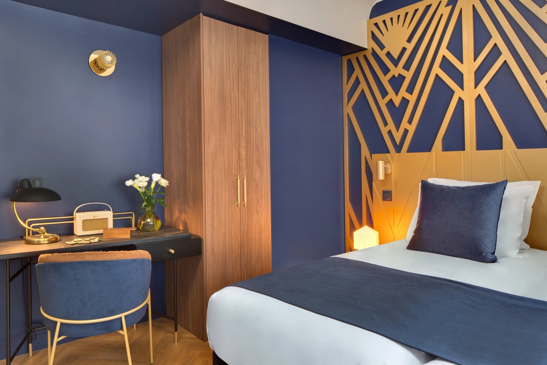 c904a47b-8735-49a4-ad78-0a9da209e800