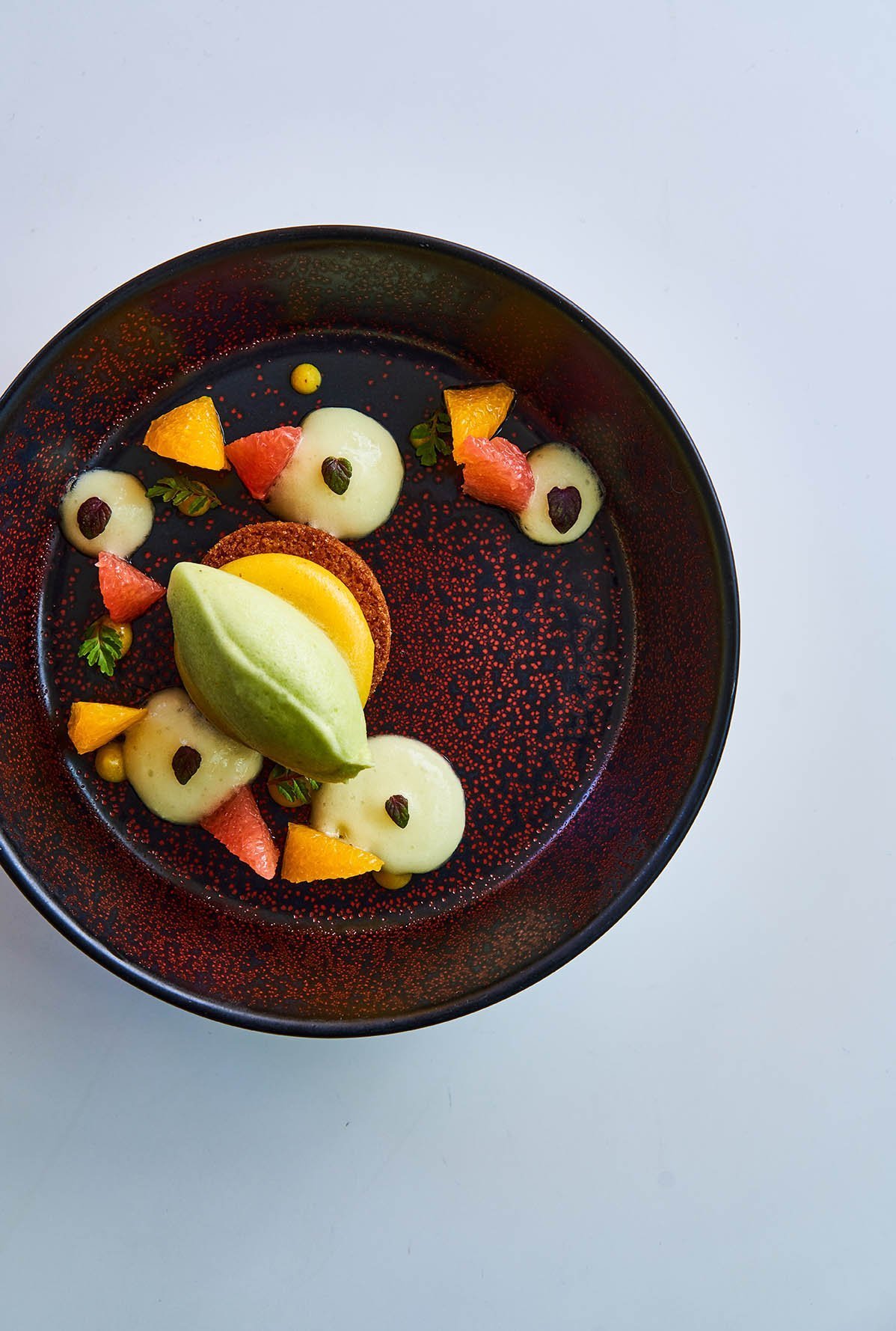 Le RoofTop, a restaurant near Lyon's city hall with a glass roof, a south-facing terrace and generous, creative seasonal cuisine.