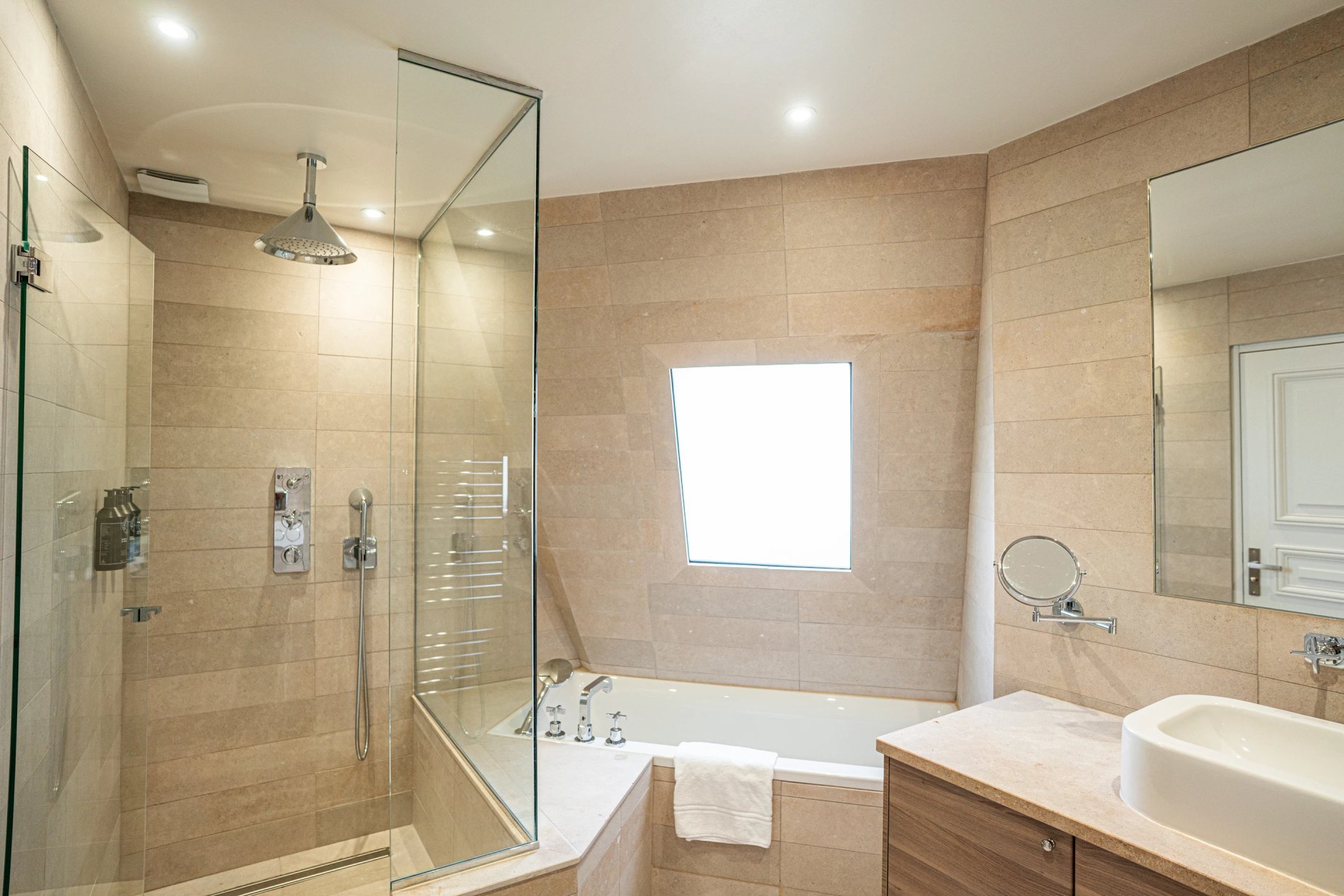 Hotel Paris Odeon - Deluxe Top Floor Room - Hôtel Saint-Louis - Jardin du Luxembourg