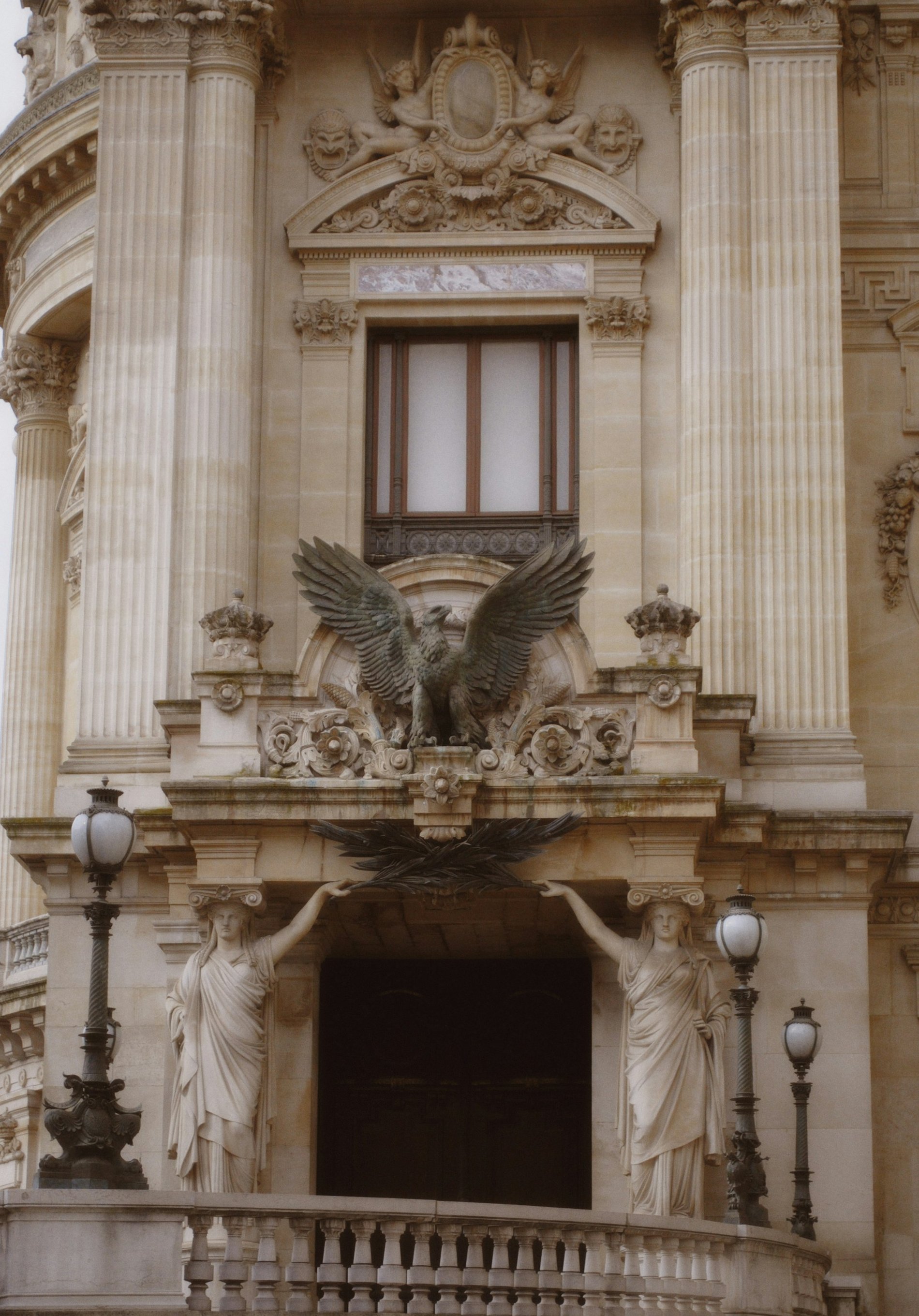 ca2c438c-9378-4ec7-9b09-c6729ba543f7