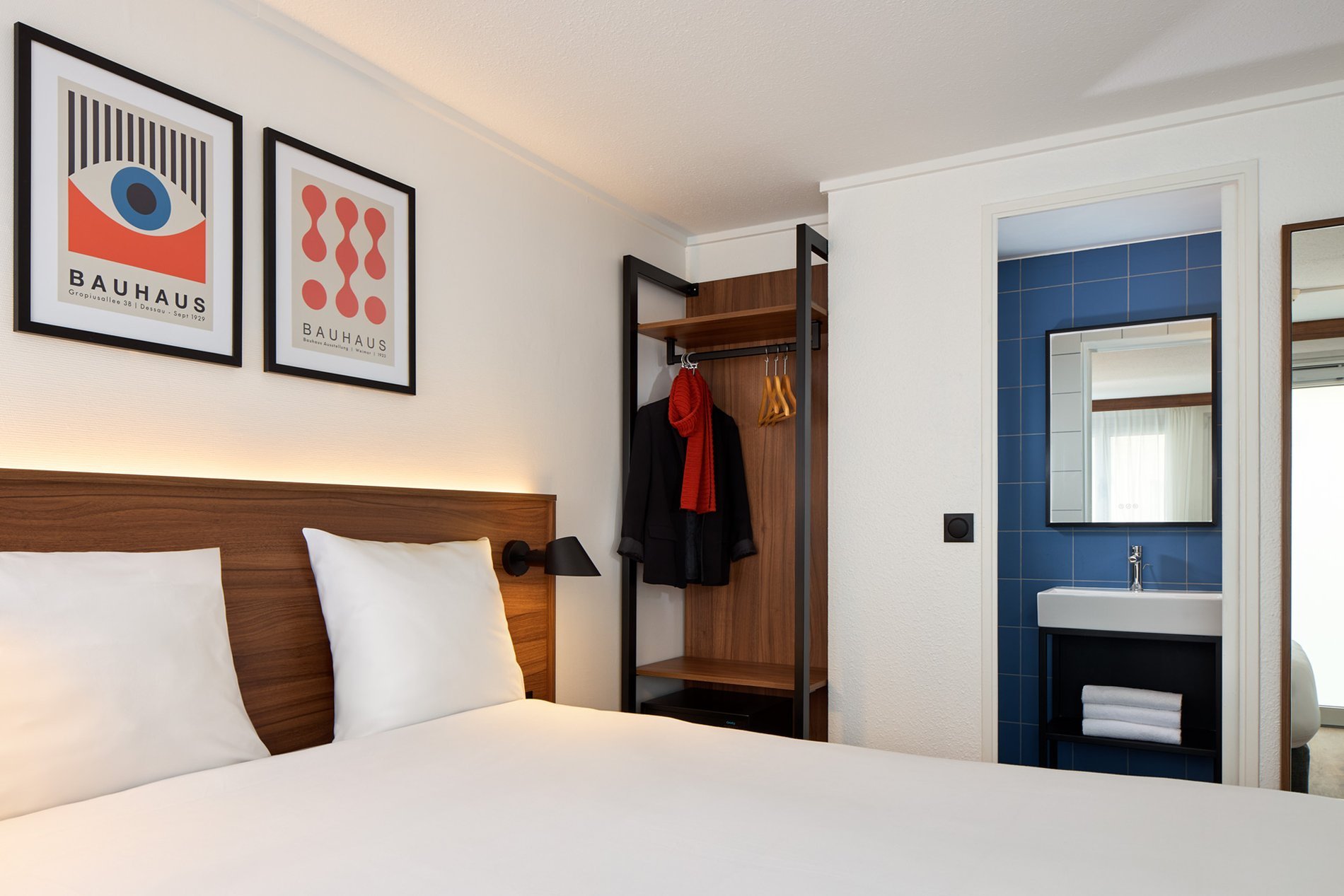 Chambre Standard Individuelle avec décoration simple au Timhotel Nation
