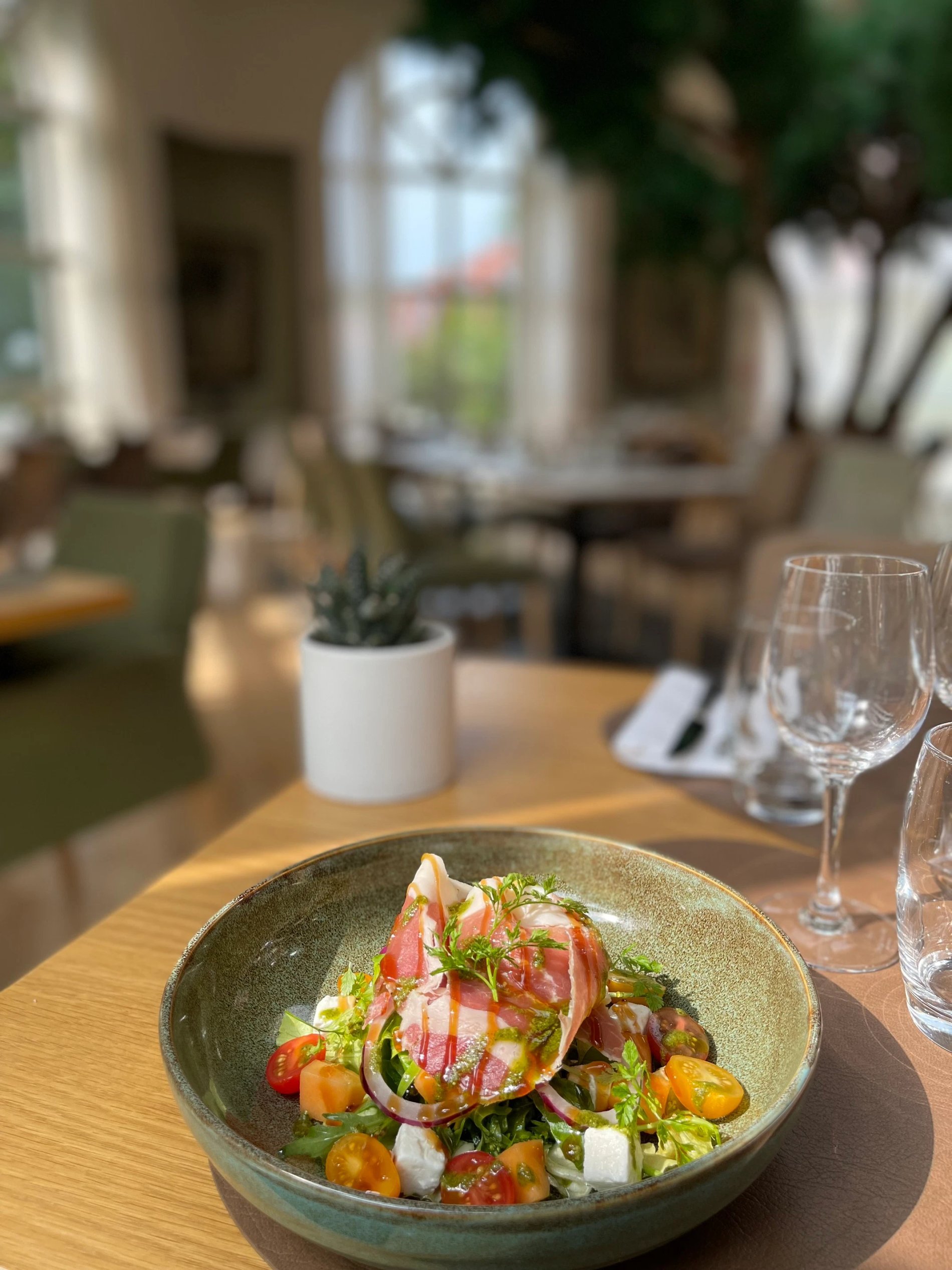 cb2f7ff3-9535-4e22-a9a2-d29d34f331fd