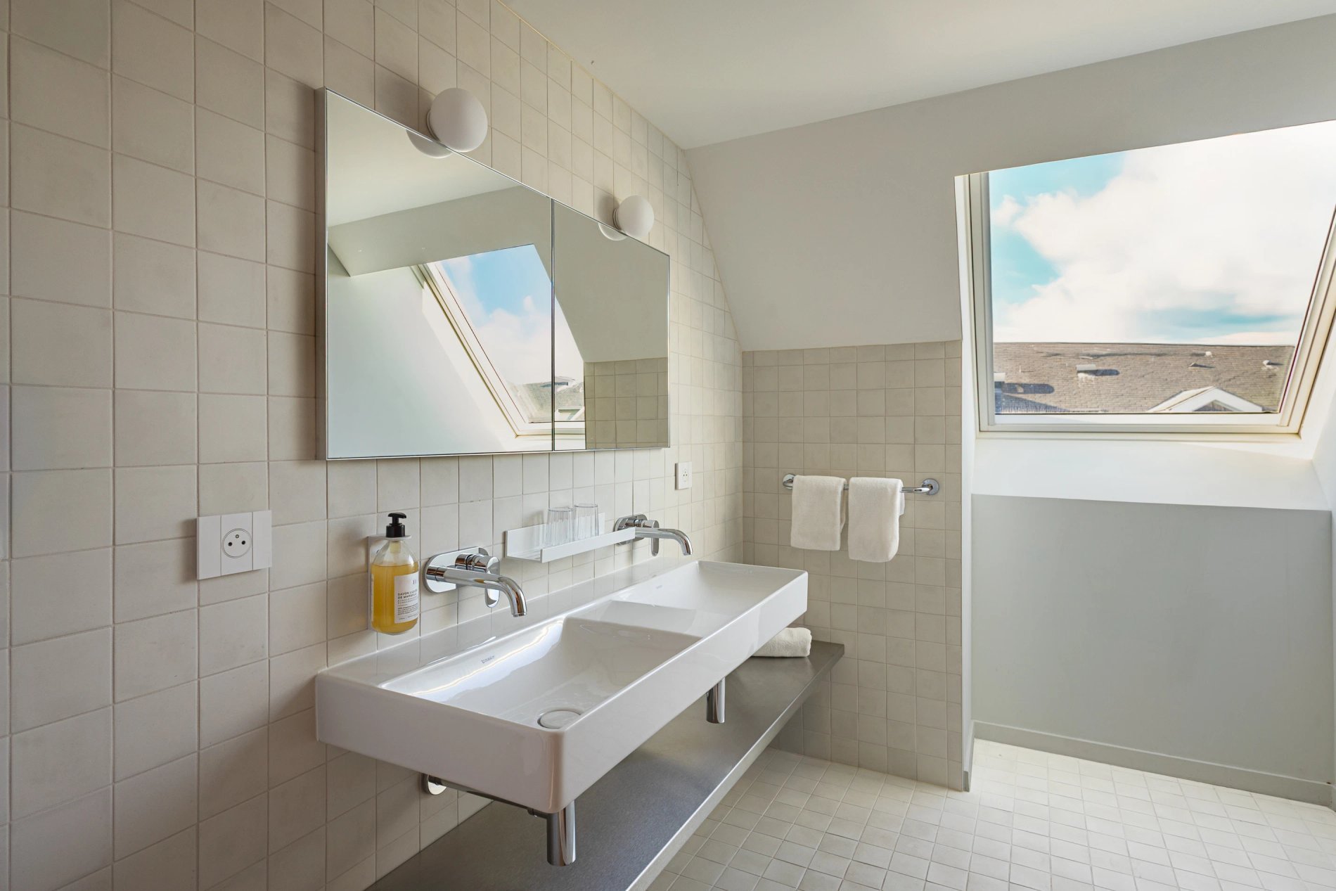 cb413417-71e6-4704-b756-0891b83fc3e3