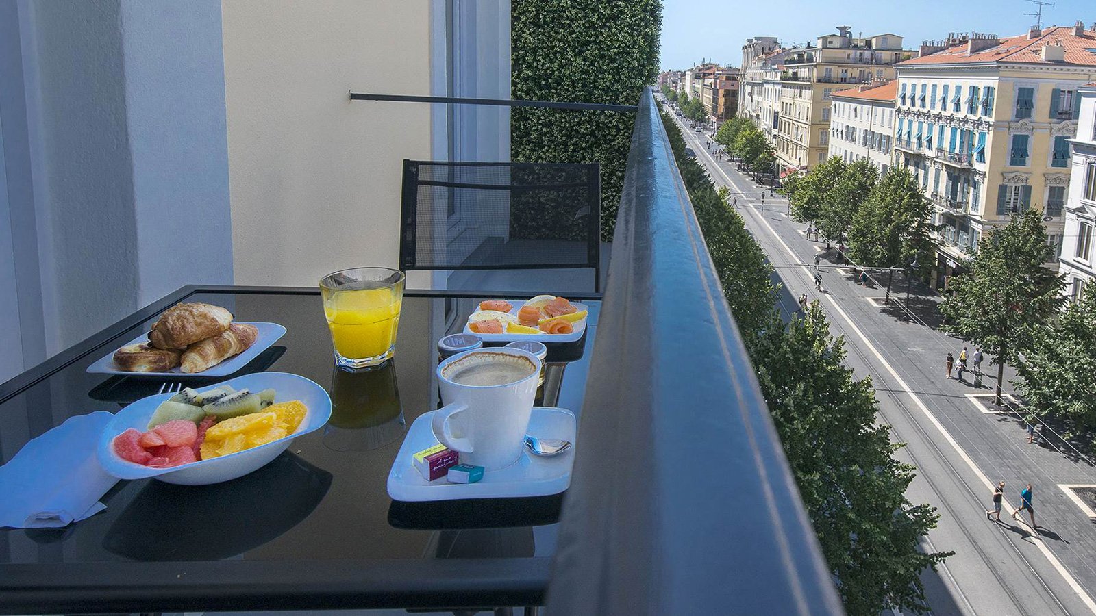 cb516f12-6a3c-4754-8fbd-dcc90ffabcc2