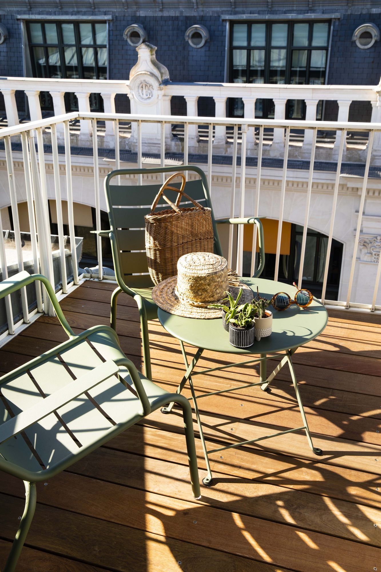 Erhöhte Terrasse auf der Etage des Schlafzimmers in der Junior Suite im Hôtel Gramont Paris