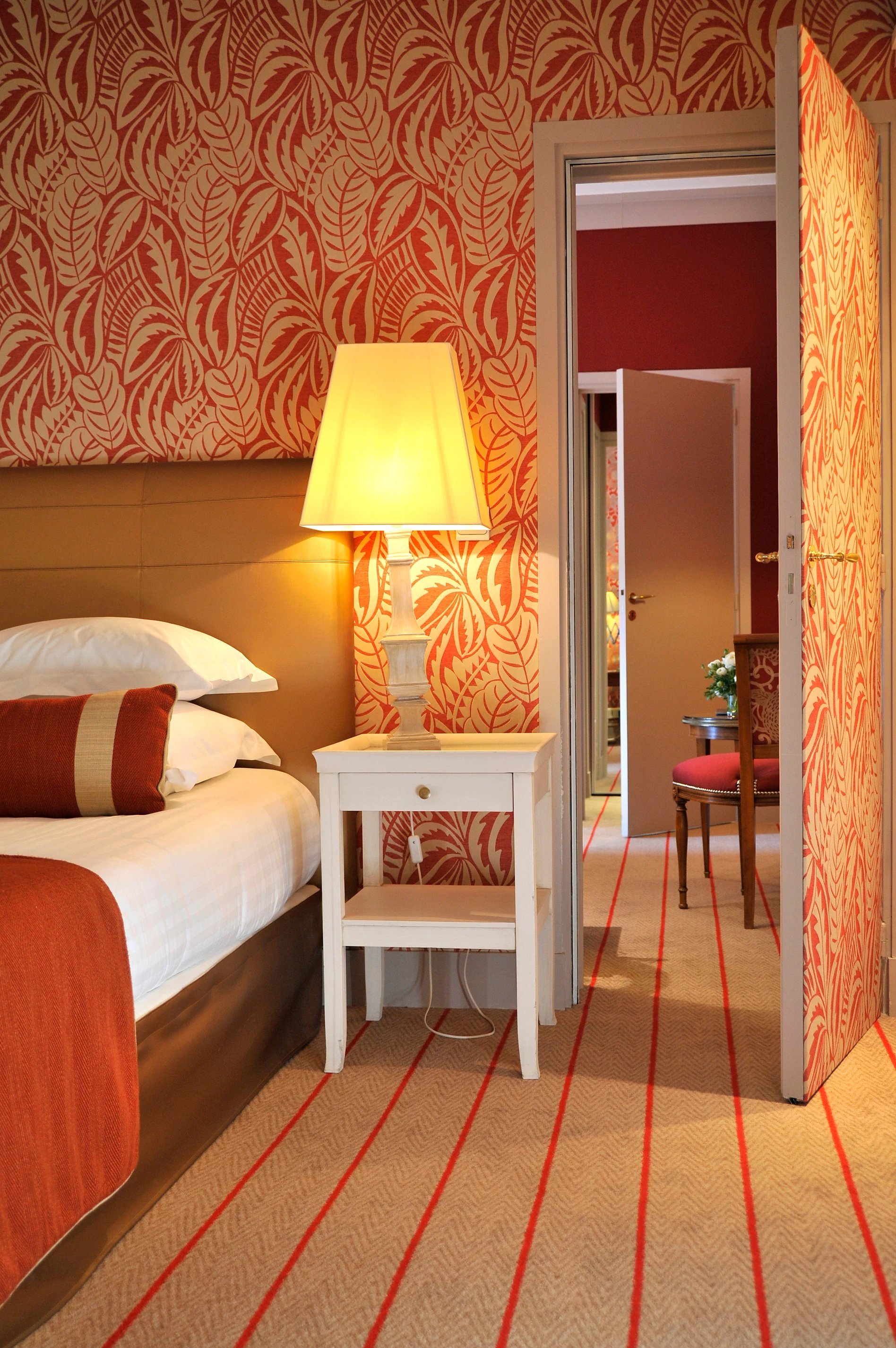 cbad4592-46e4-4b8d-ad7c-59aaf552de21