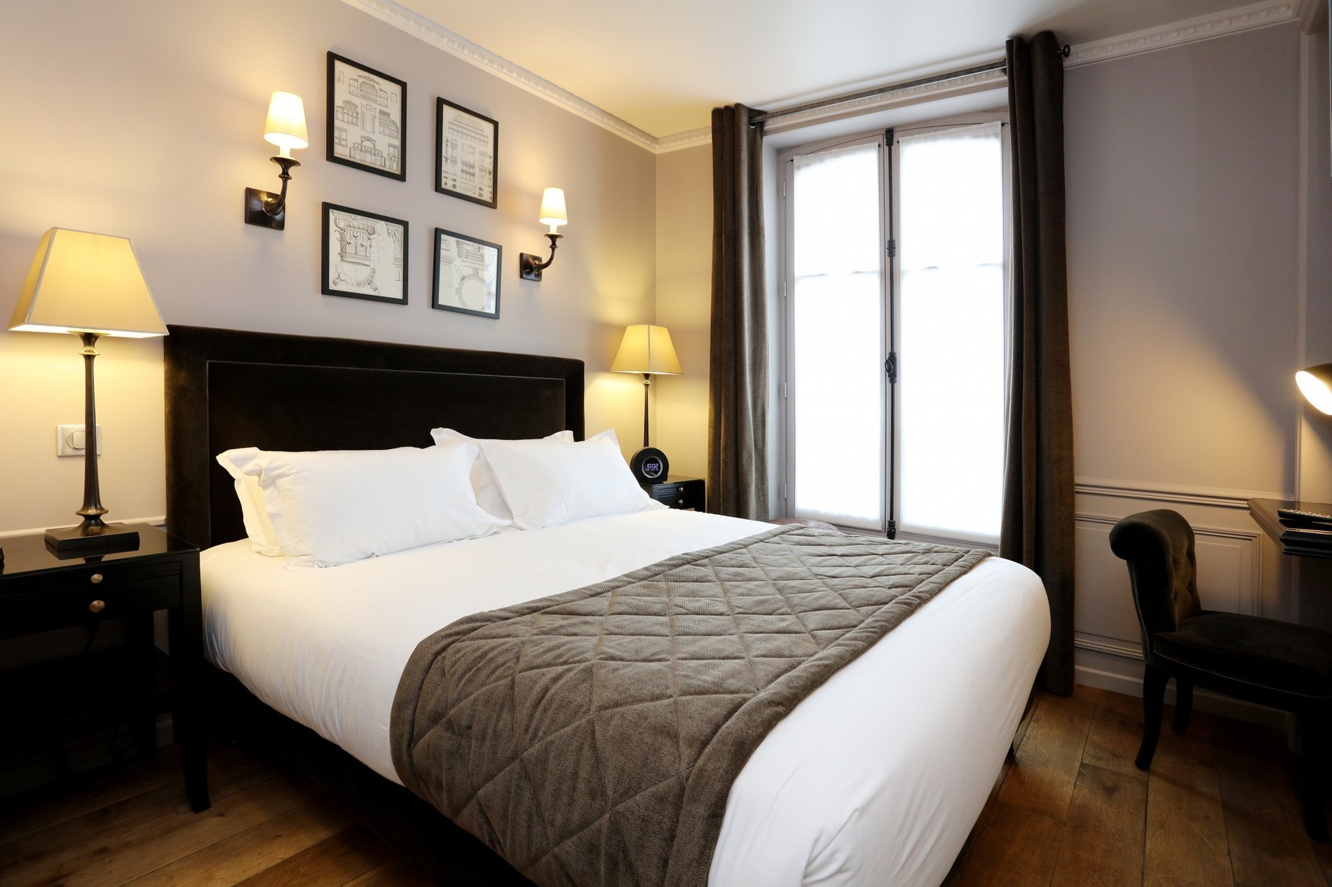 boutique hôtel paris 9 - superior room hotel saint louis pigalle