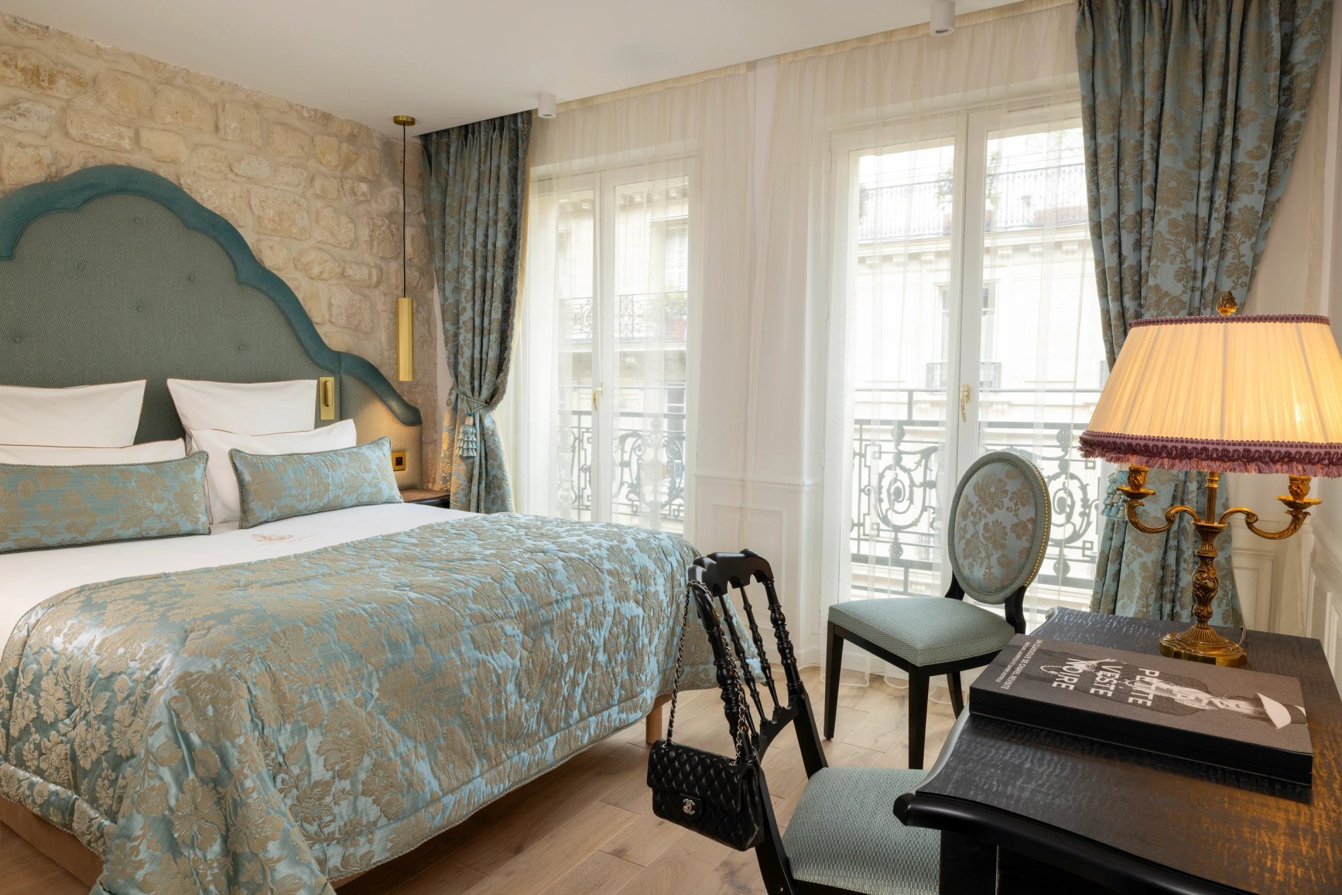 cee05f10-d506-42de-aba5-2b5672e63bf9