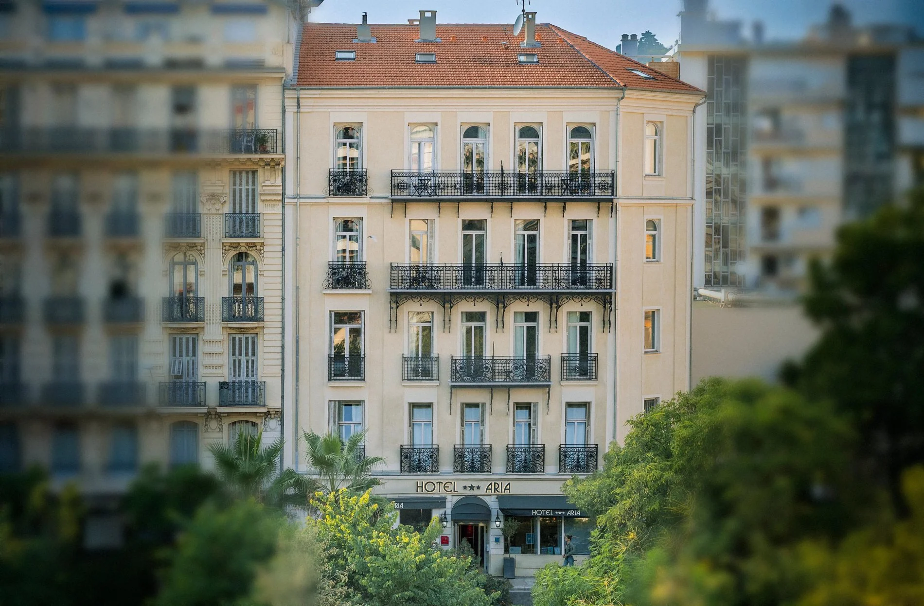 ceeed69c-7804-44d4-81fd-2d9d0238c0bc