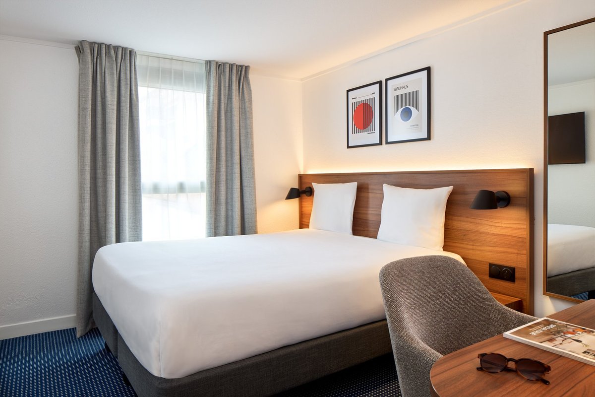 Comfort room at Timhotel Nation