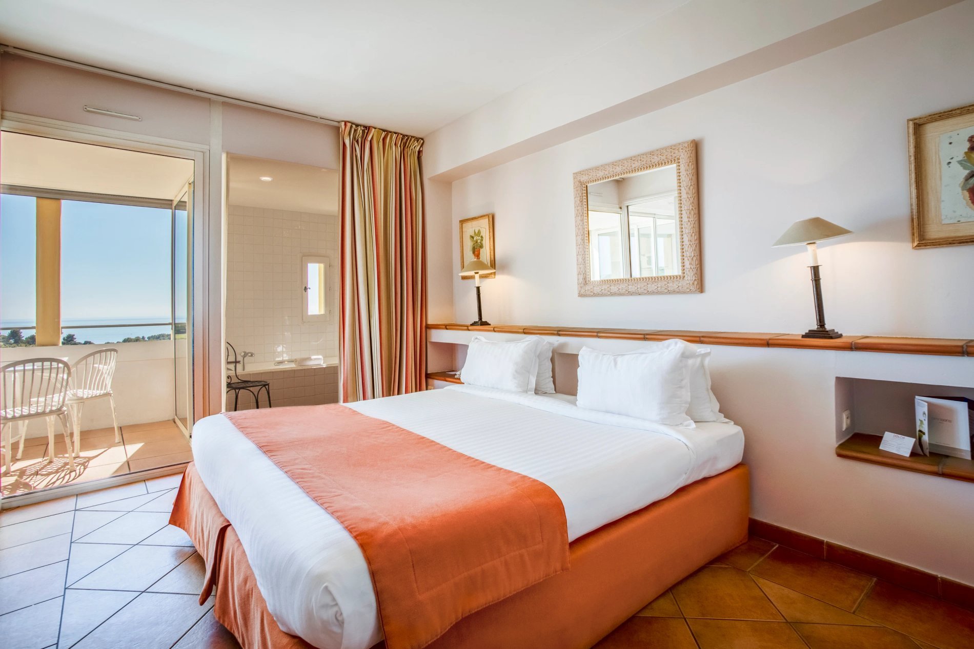 d078136a-712b-4703-8305-3683eae1650f