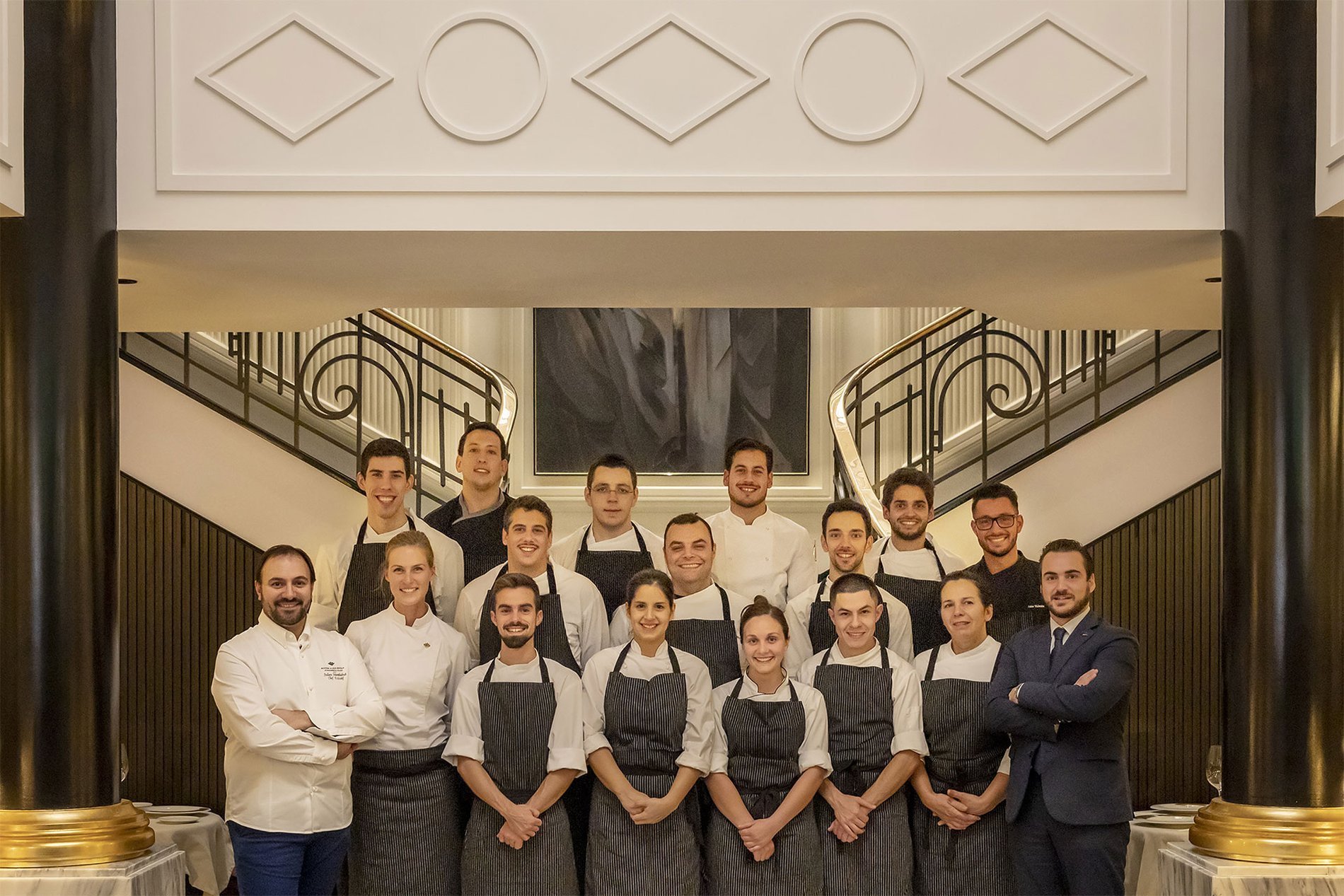 Le Monument Gourmet Restaurant team