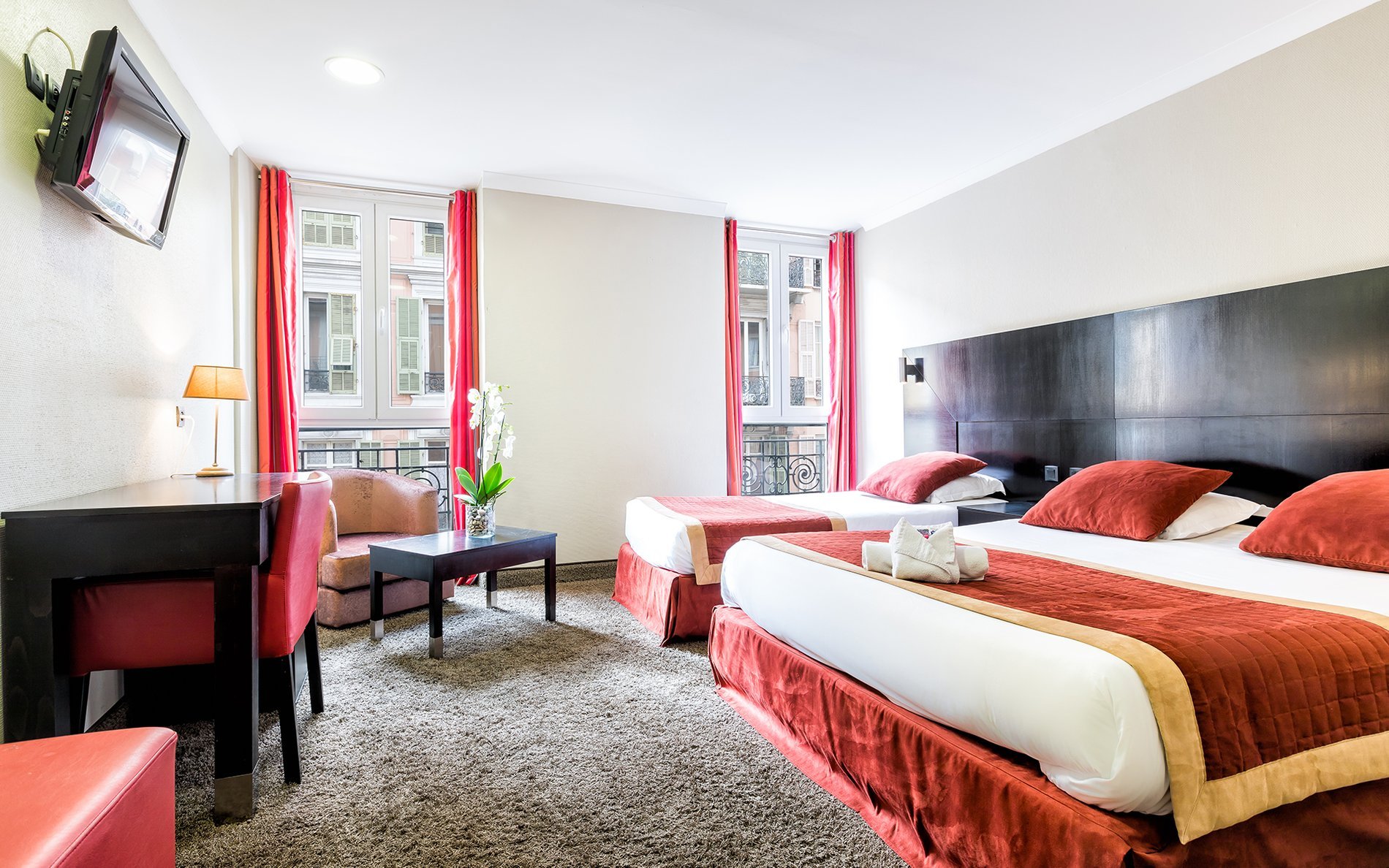 d09a98a5-f396-48df-9abb-98c5d1af96e5