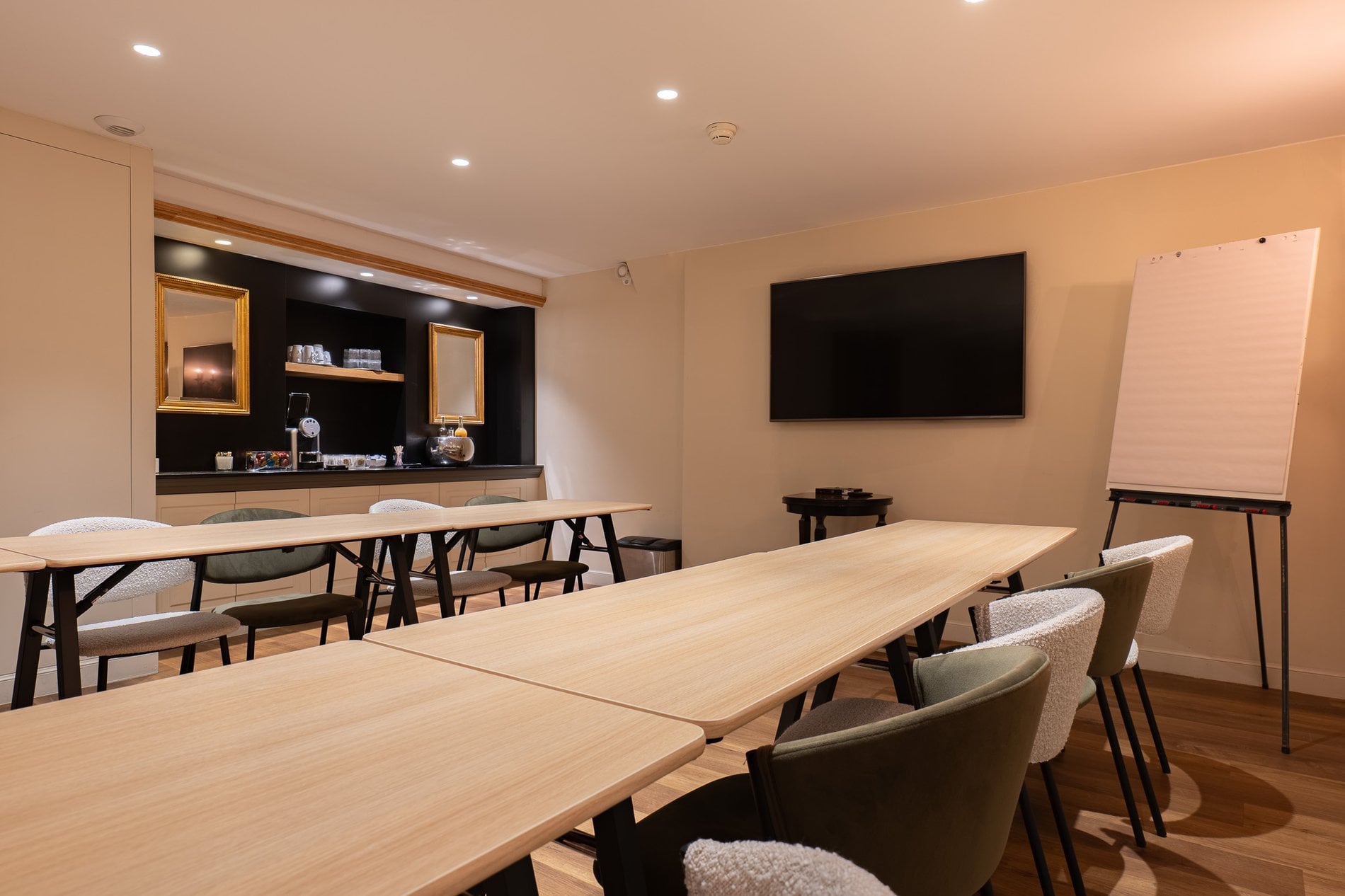 d117d3de-684a-4cda-85eb-d3530fbda2e5