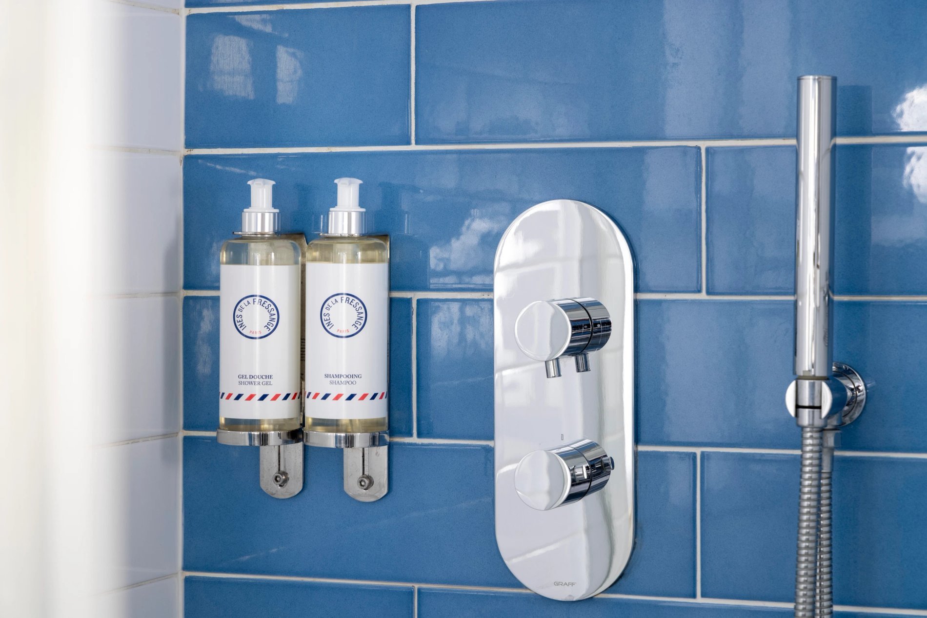 Hôtel les Matins de Paris Chambres Communicantes Salle de bain