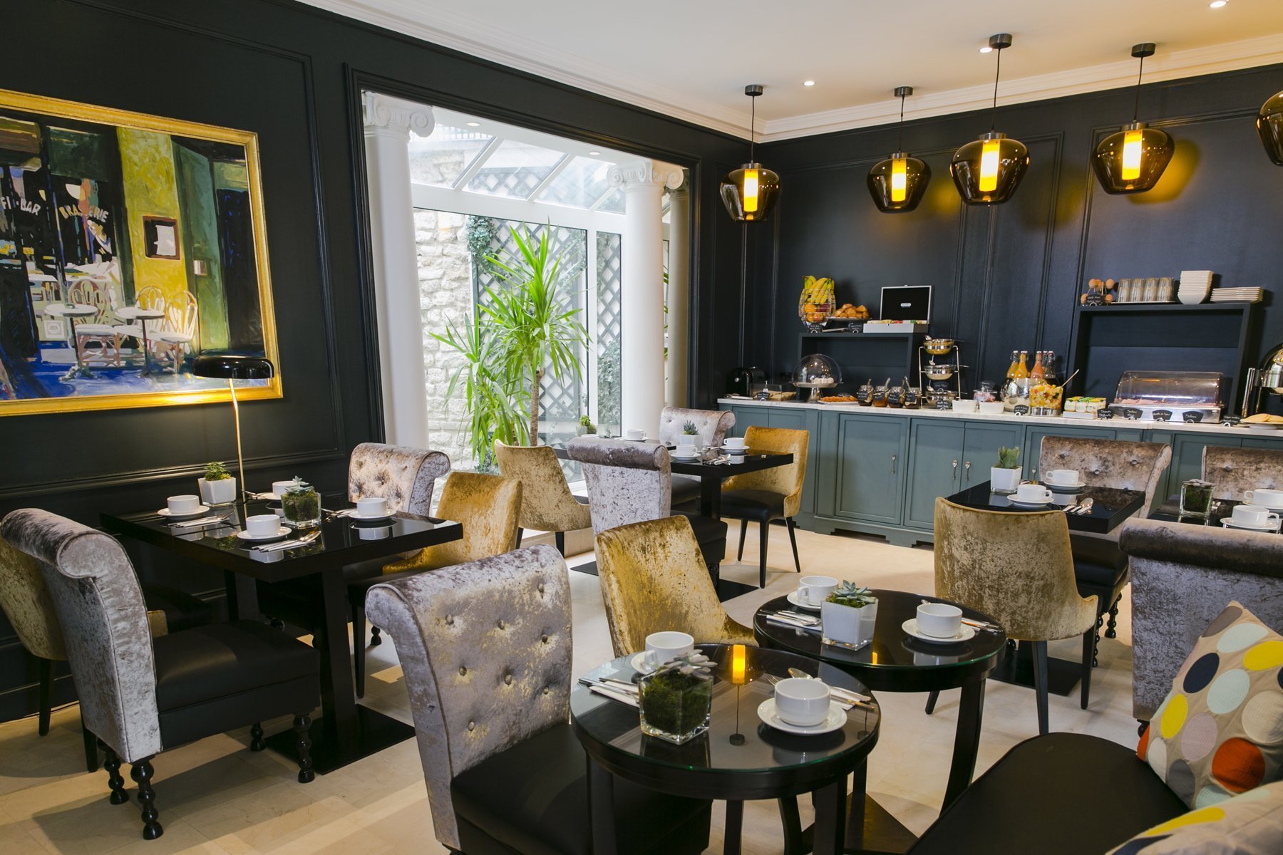 Best Western Plus de Neuville salle de petit-déjeuner