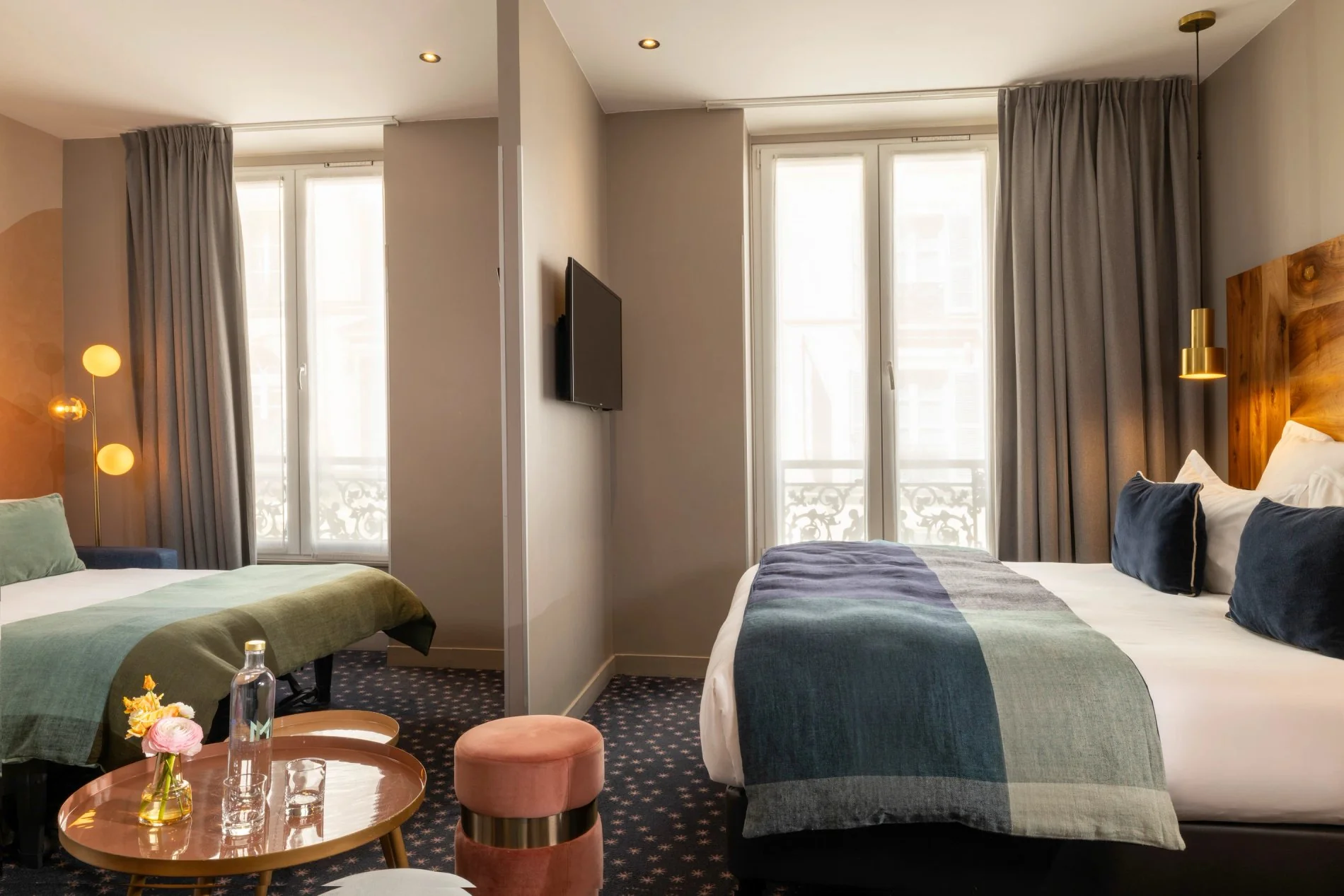 Hôtel Maxim Folies Chambre Junior Suite TV Canapé-lit