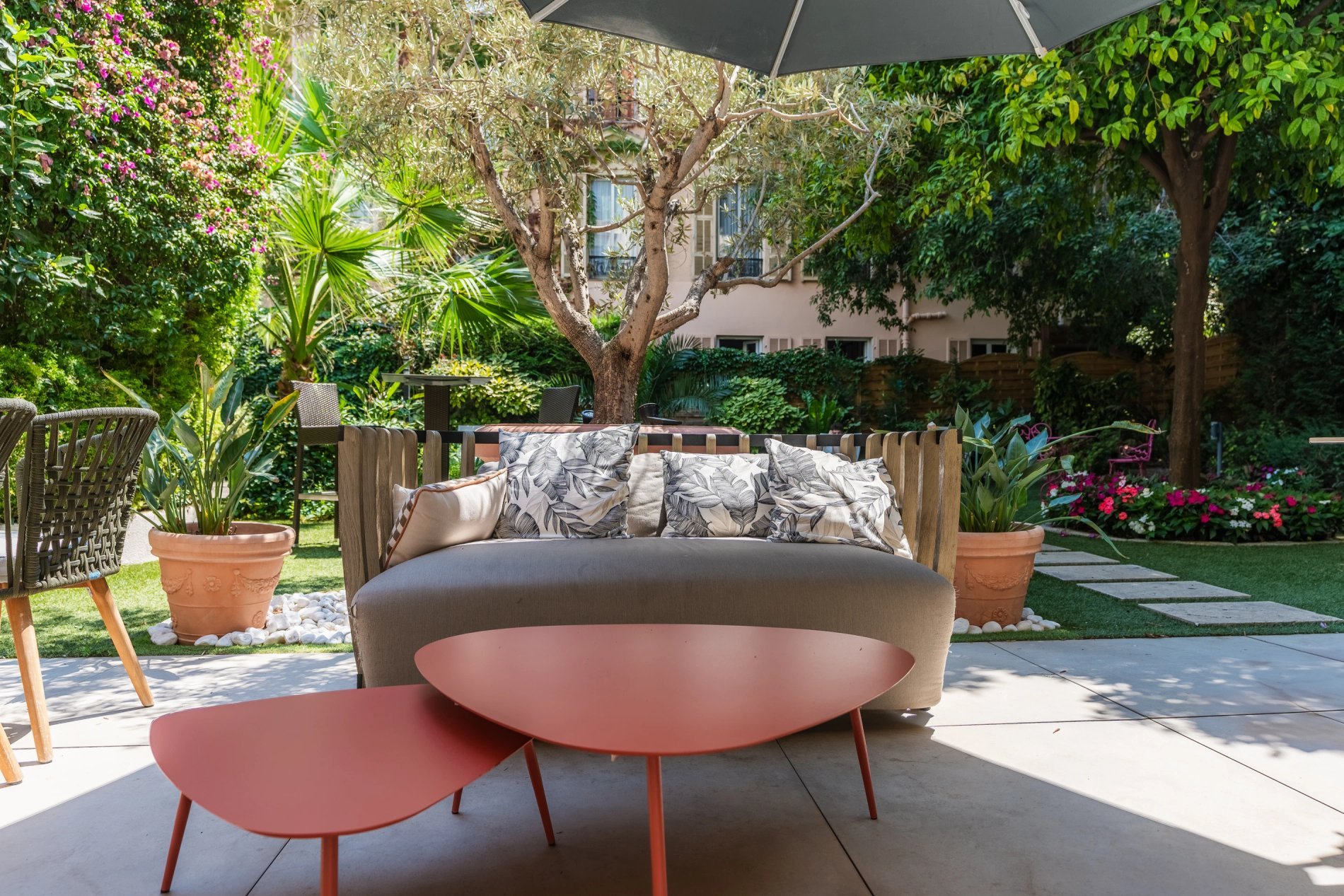 d35b2b64-9070-48f0-9c63-ad0fa3347440