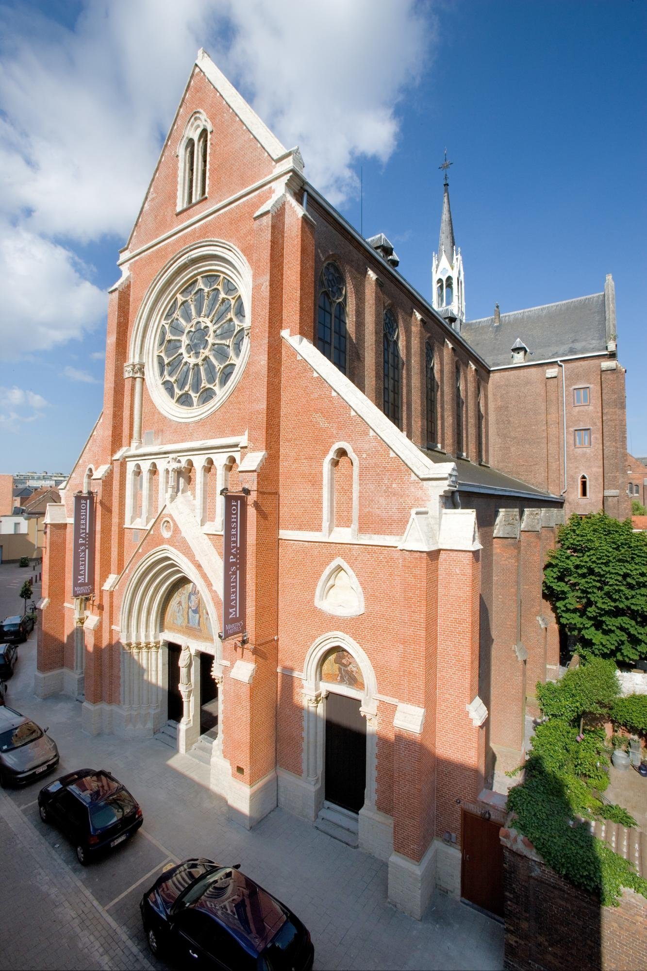 Façade de l'hôtel Martin's Patershof, ancienne église transformée à Malines.