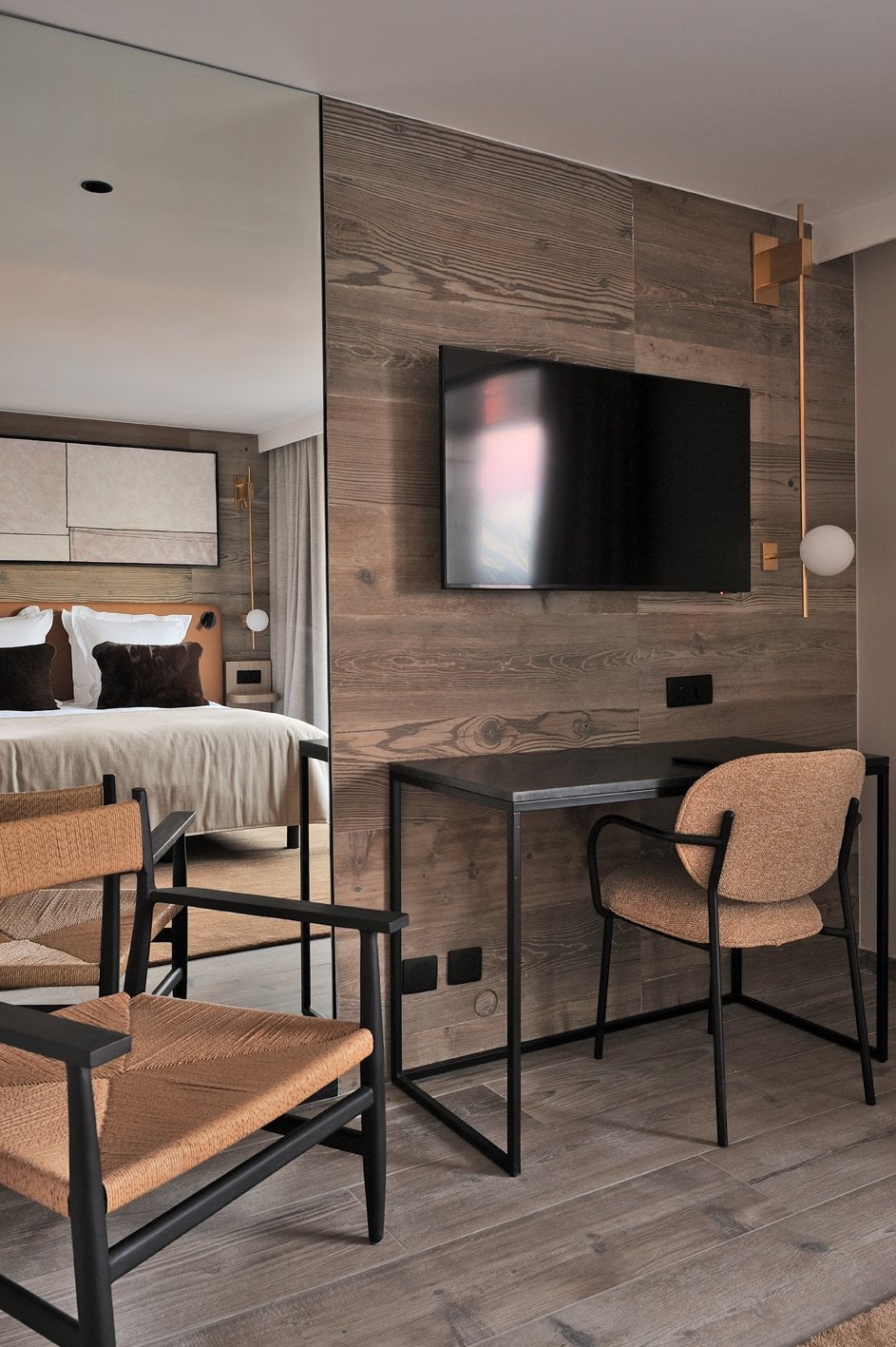 d61c9b3c-b5c6-46d8-9397-e4aa62b8e207