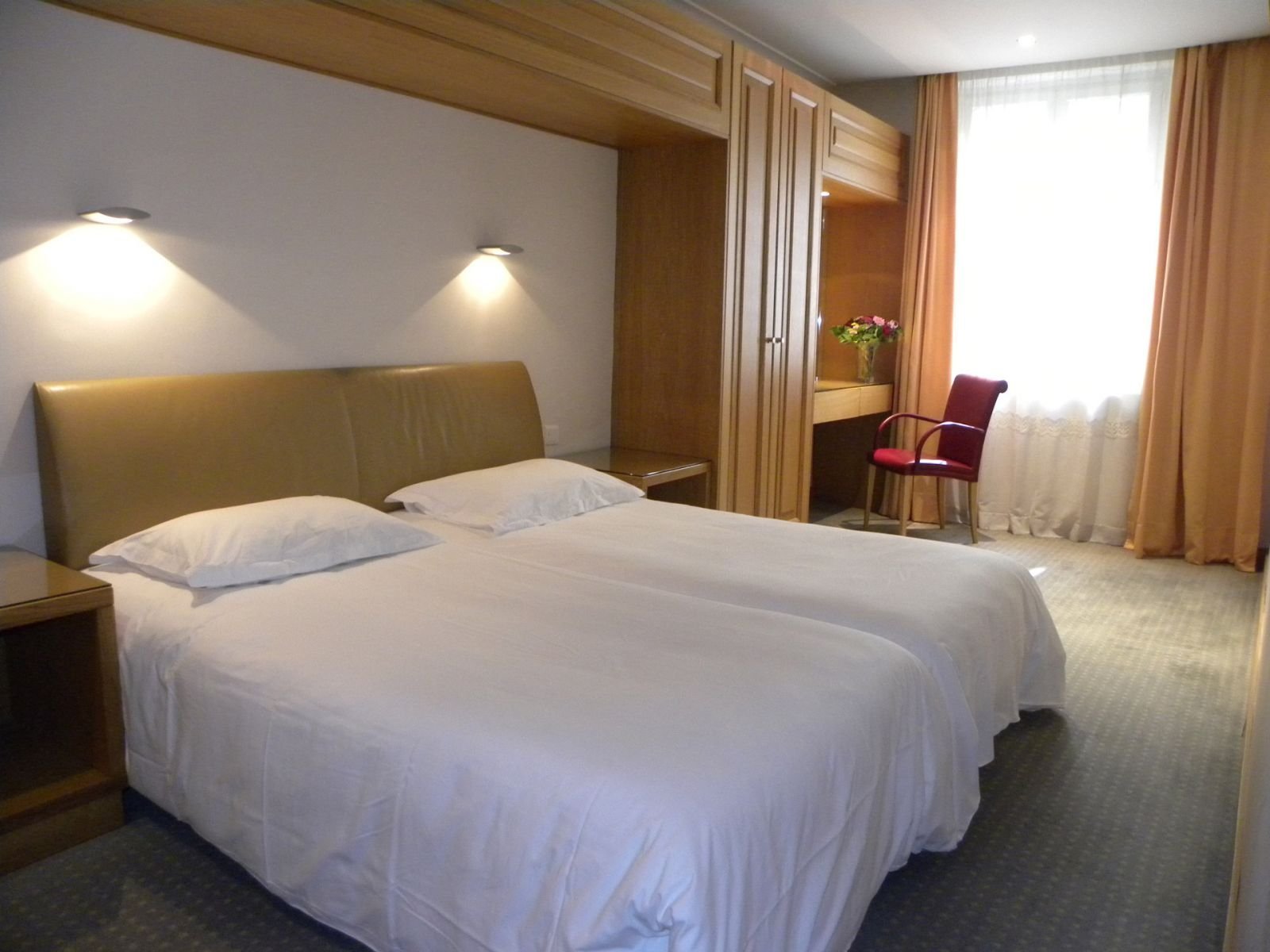 d6394cb3-d872-4eb6-b35d-e65d091ad835