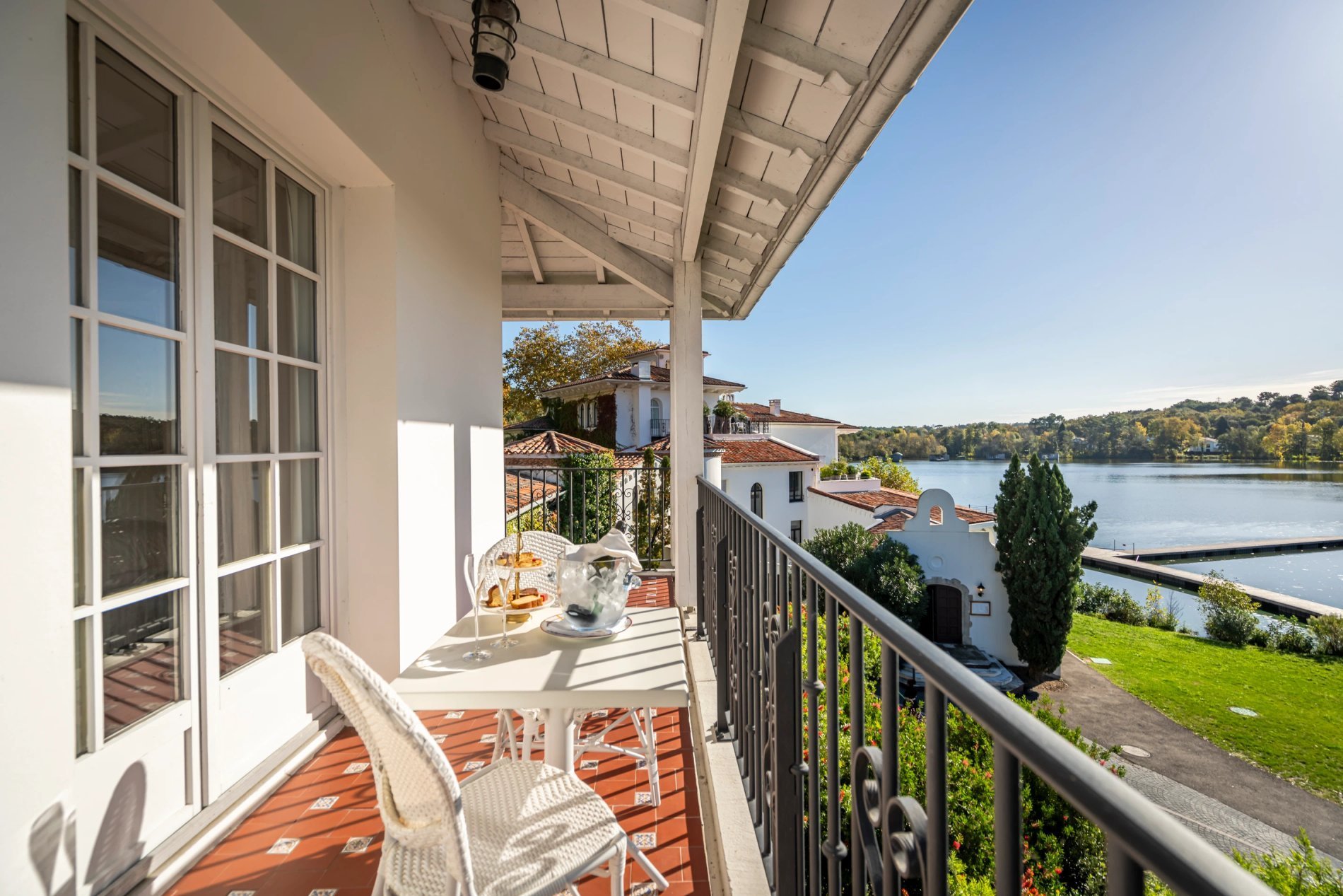 d6c017e9-0ab8-4b7c-9383-d8ced894d54c