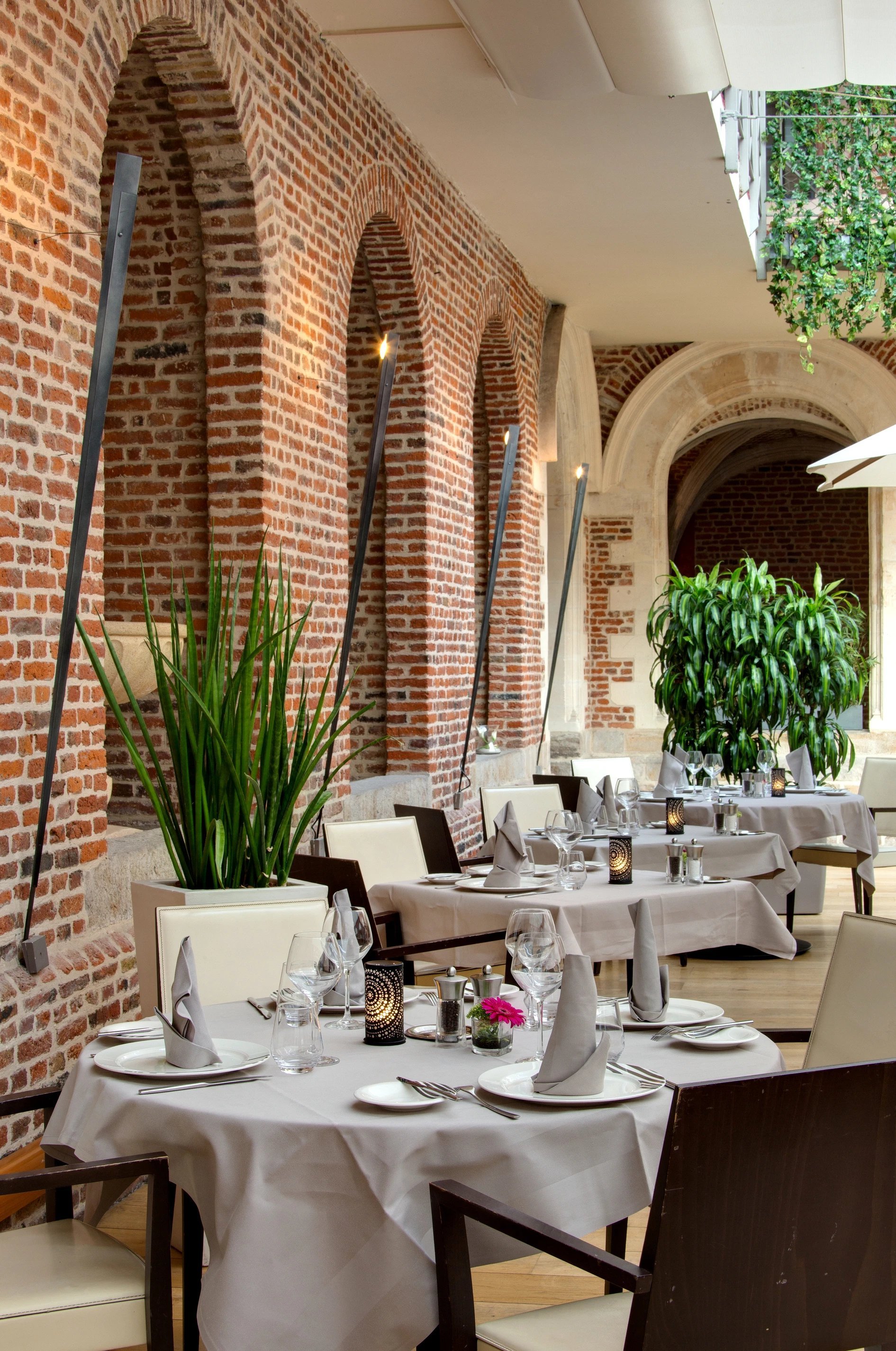 d896c9ff-6b76-4a05-a580-5d2749ec498c