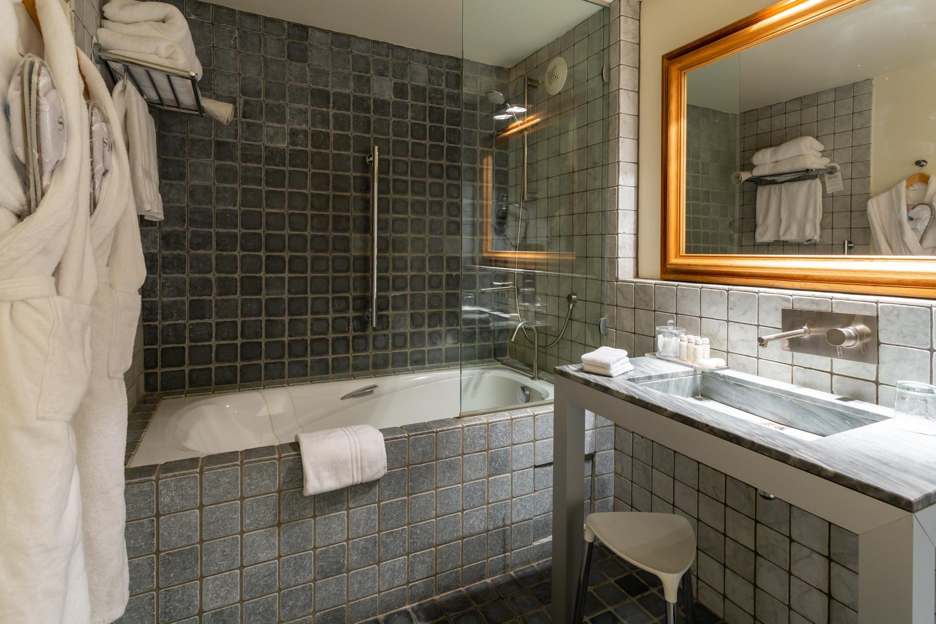 Hotel & Spa L' Hermitage Gantois | Chambre Supérieure | Salle de bain
