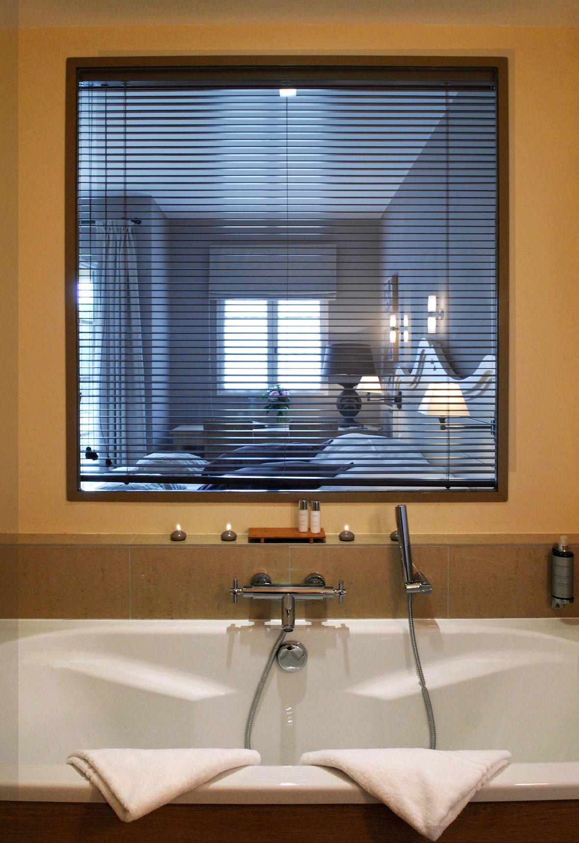 d8f70f6e-82c8-46c1-9726-7bccea50aace