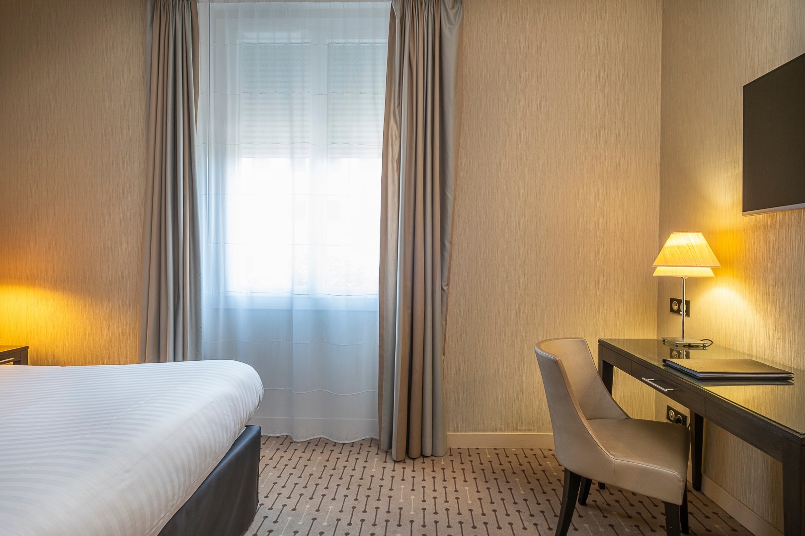 d9492546-6c78-4a8b-938d-6c977c6776f5