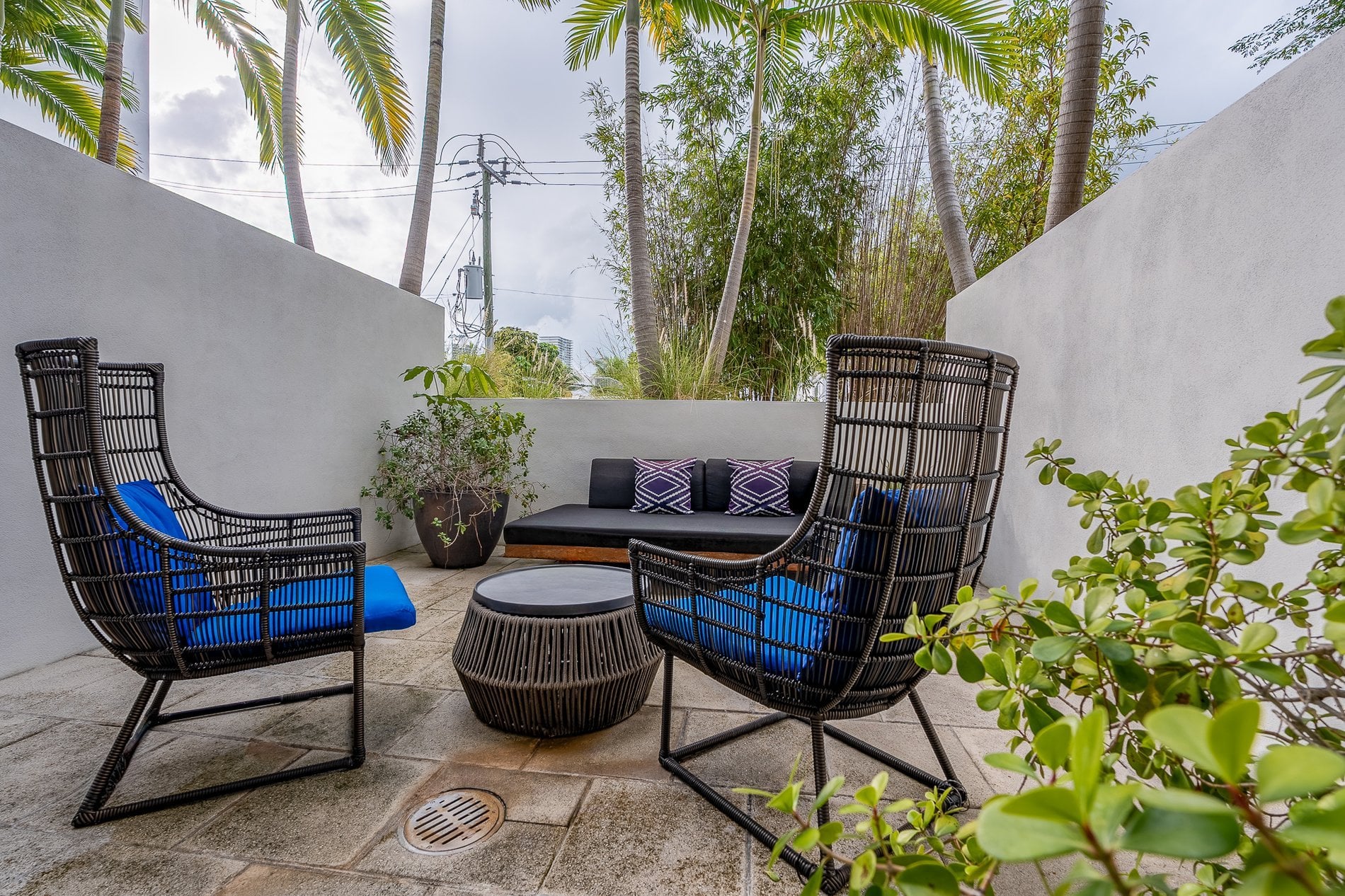 Hotel Room South Beach Miami - Deluxe Room Terrace - Angler's Hotel