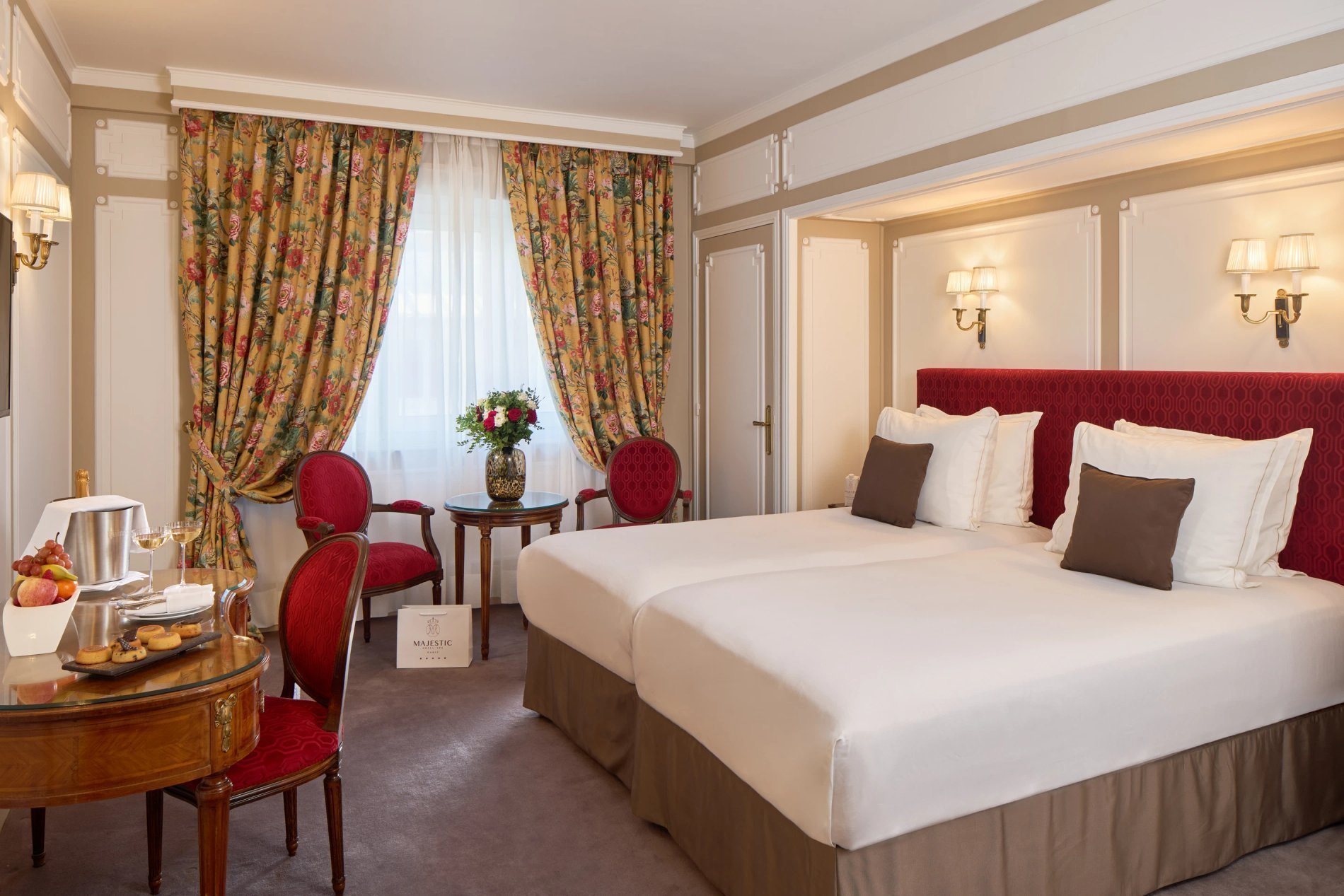 Majestic Hôtel-Spa Executive Room