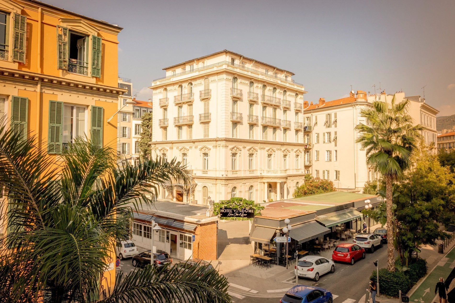 db3ea6bb-d678-462b-a0ff-16e18213f9df