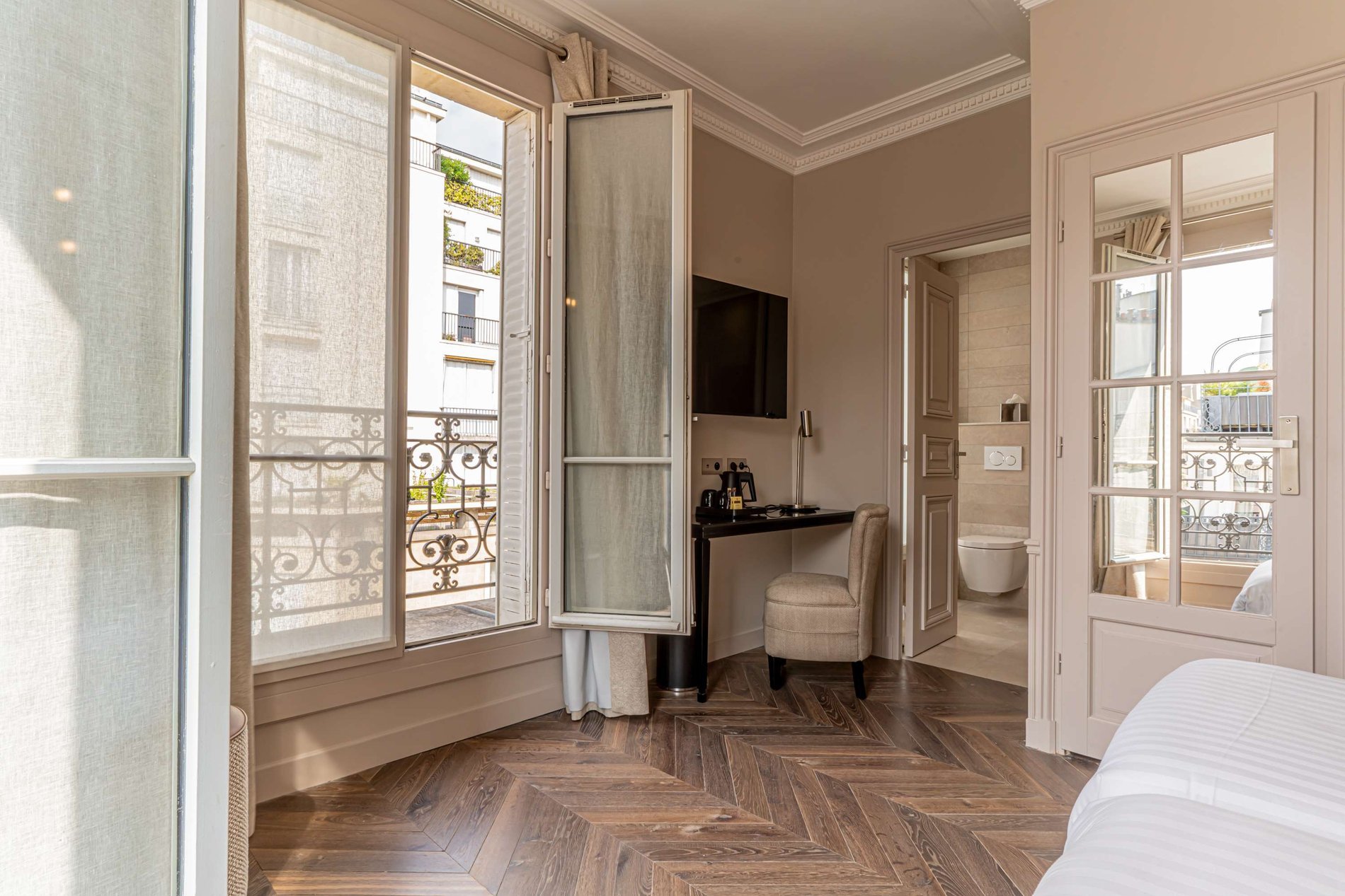 Hotel Paris Odeon - Deluxe Balcony Room - Hôtel Saint-Louis - Jardin du Luxembourg