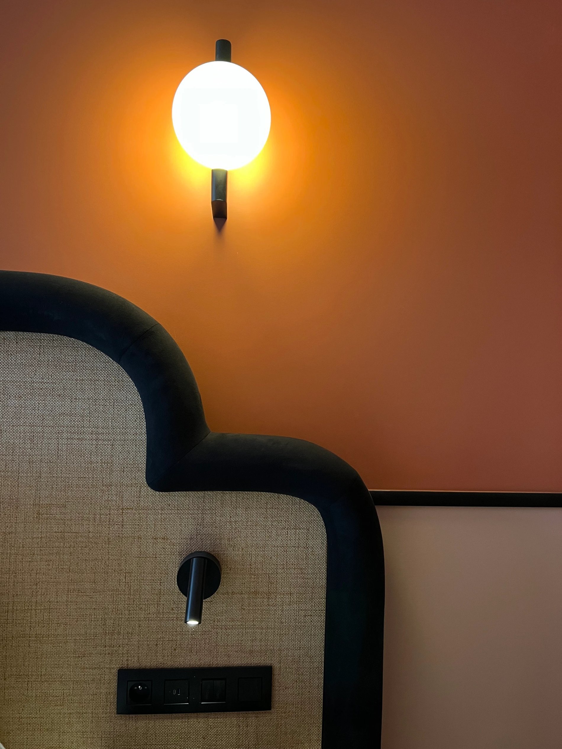 db813d52-2350-46a0-a6ea-8910b022a4b6