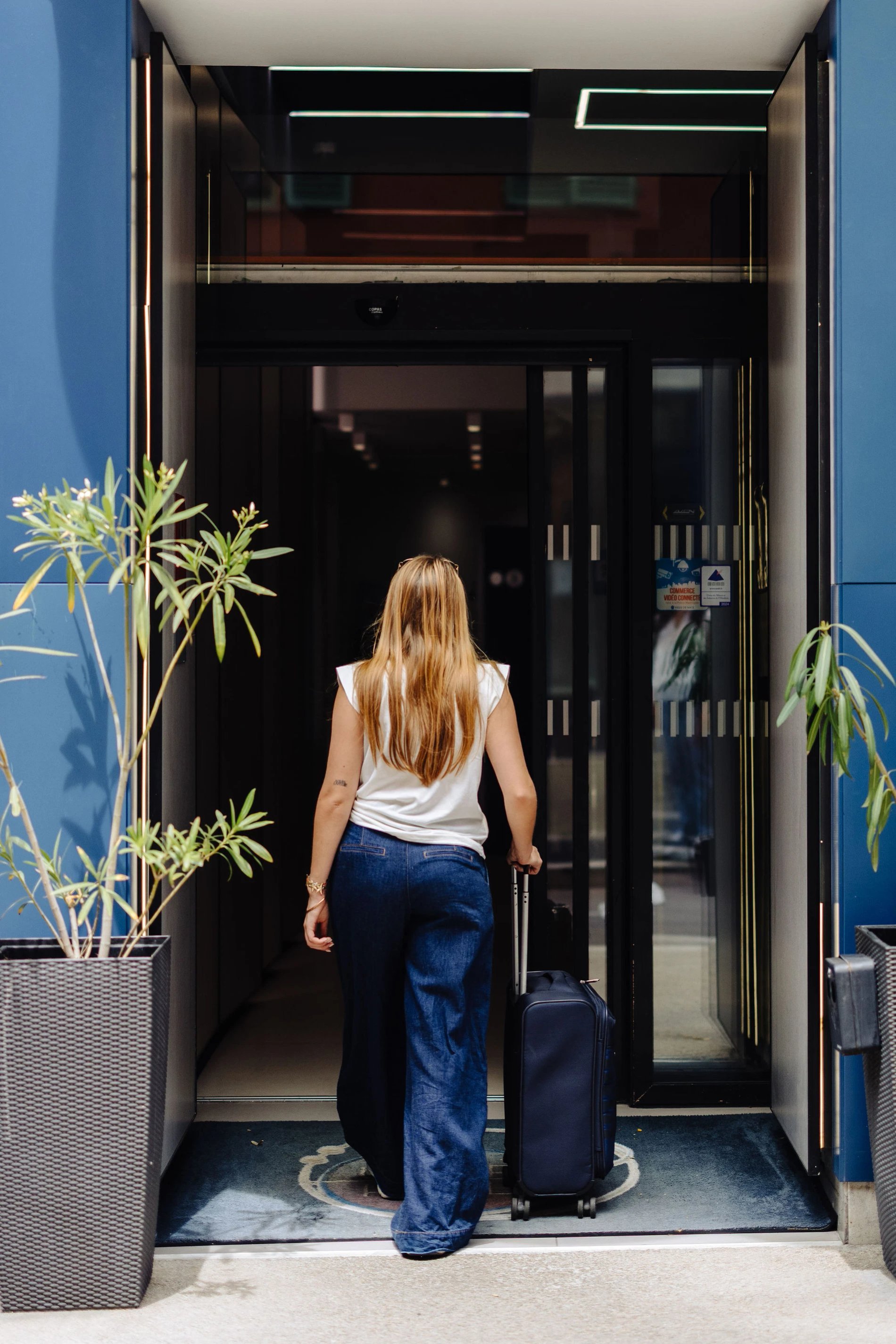 dbd7c3c6-32bd-479c-be6f-3164f70f56c2