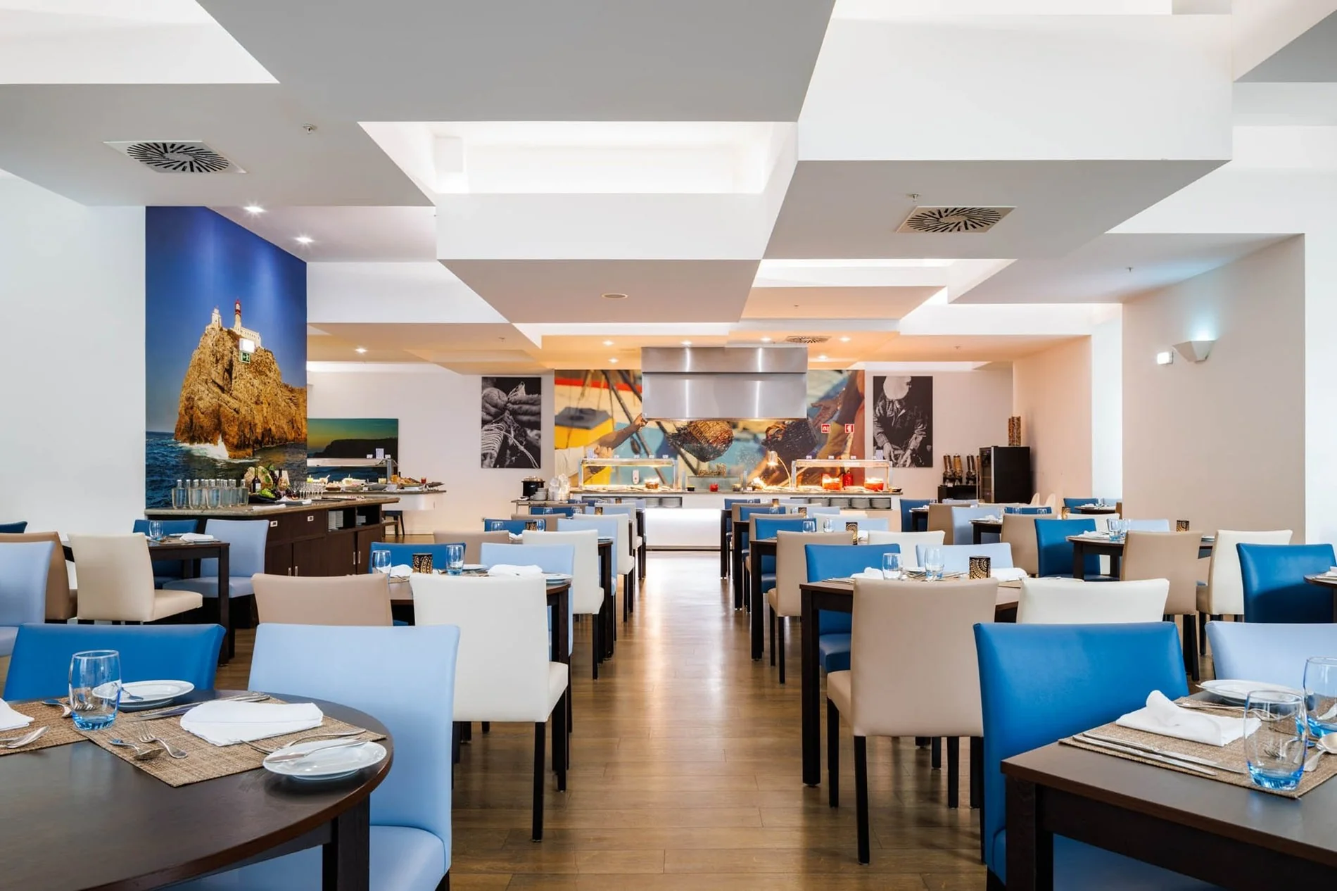 Amplio espacio del restaurante Dom Alimado del Hotel Jupiter Lisboa