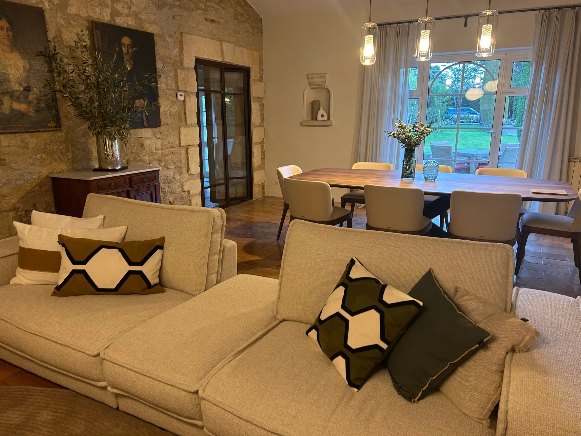 dc7b2b74-88ca-458a-a663-66dd3e36b84a