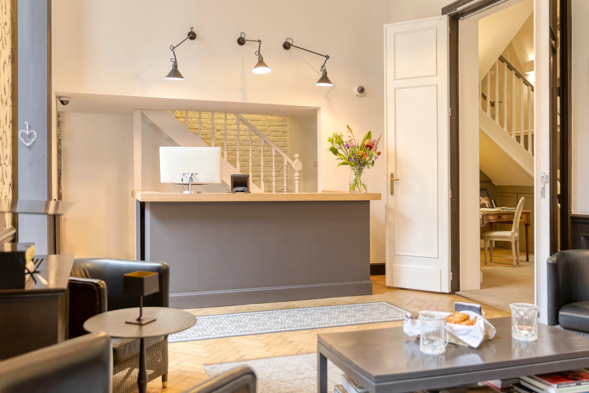 dd05b90b-6ac1-4591-984d-6493c2f85844