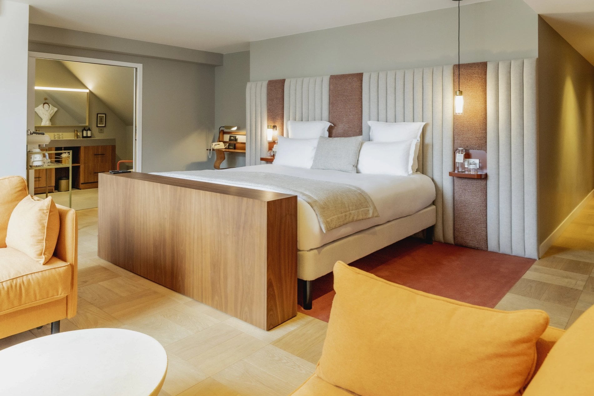 dd75a5b7-2d1b-428e-bd12-710f1729397a