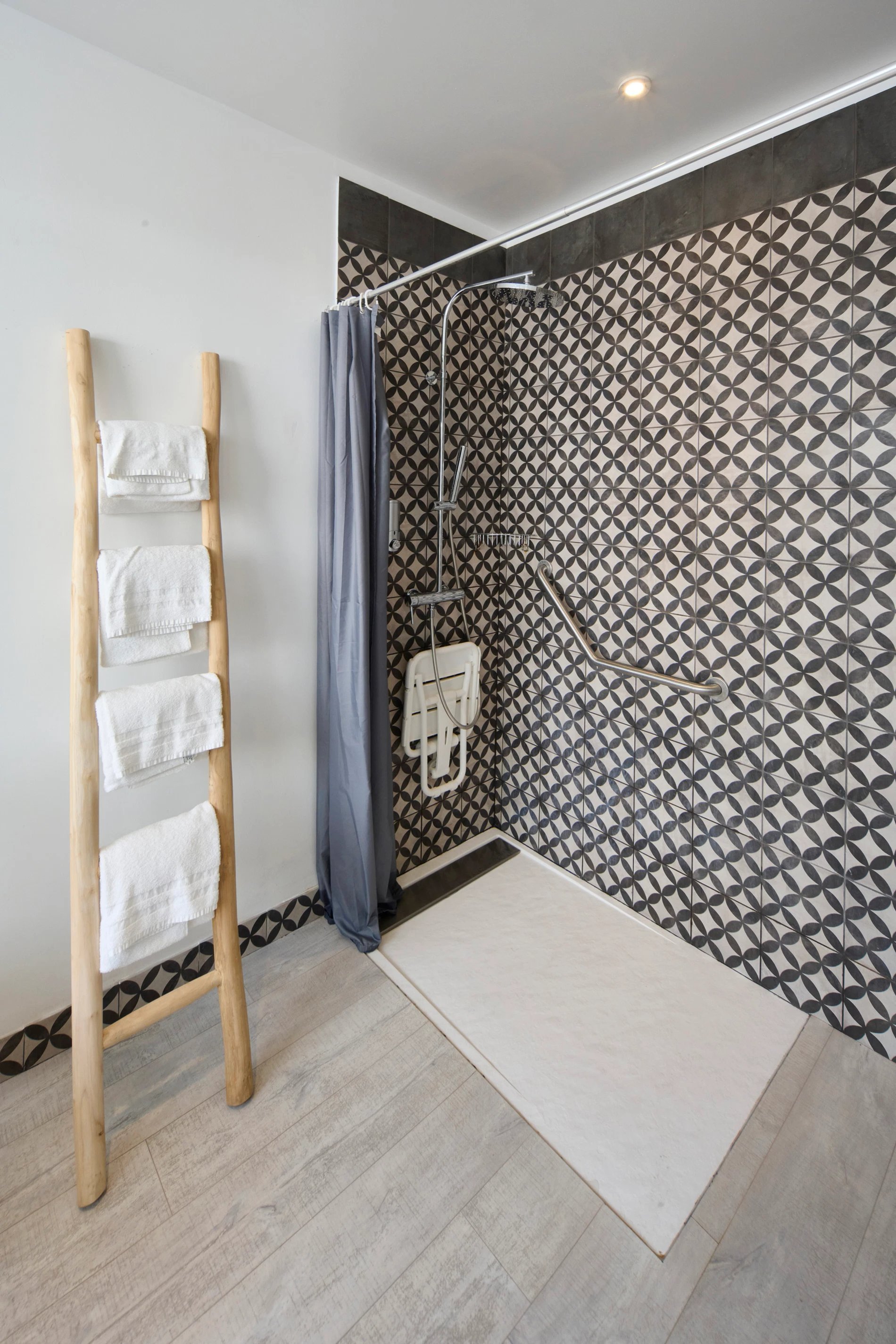 de9cbc59-df60-4a22-a1db-3981093270a4