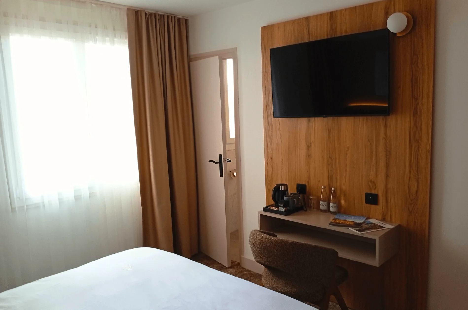 deaec48b-02ff-4ed4-8985-8f3c97dbf3c7