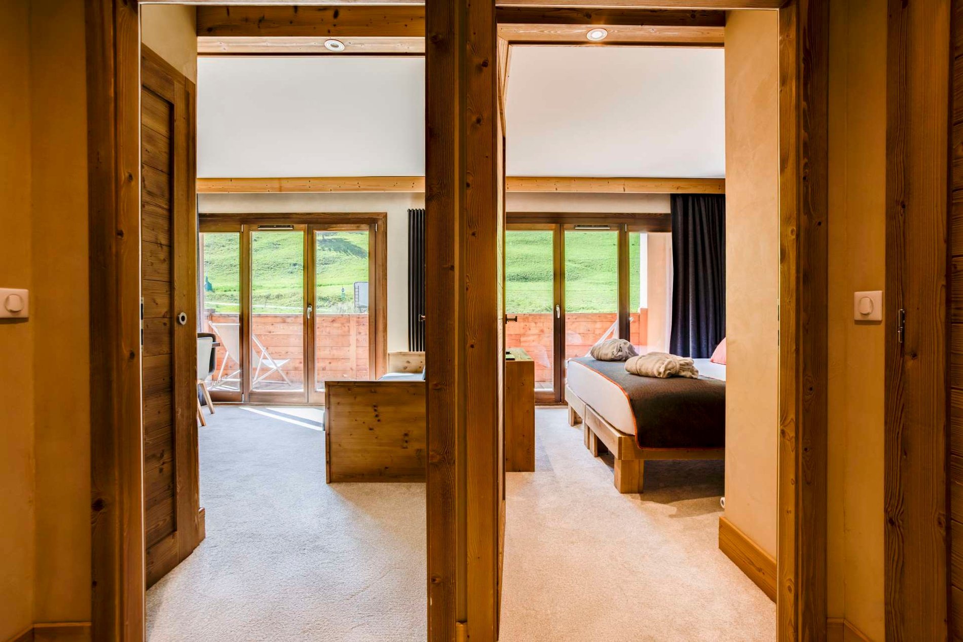 decb1634-add7-4863-a17f-3248091c1bfc