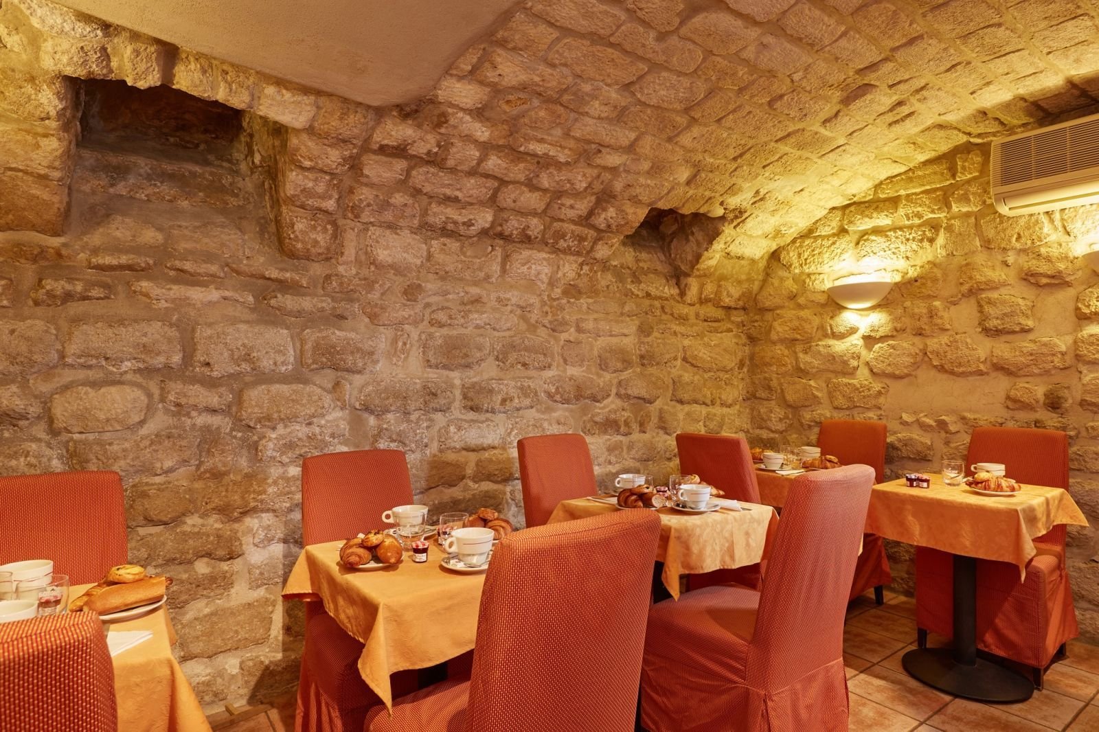 def967a4-1618-48b2-99ab-f2e86e899d58